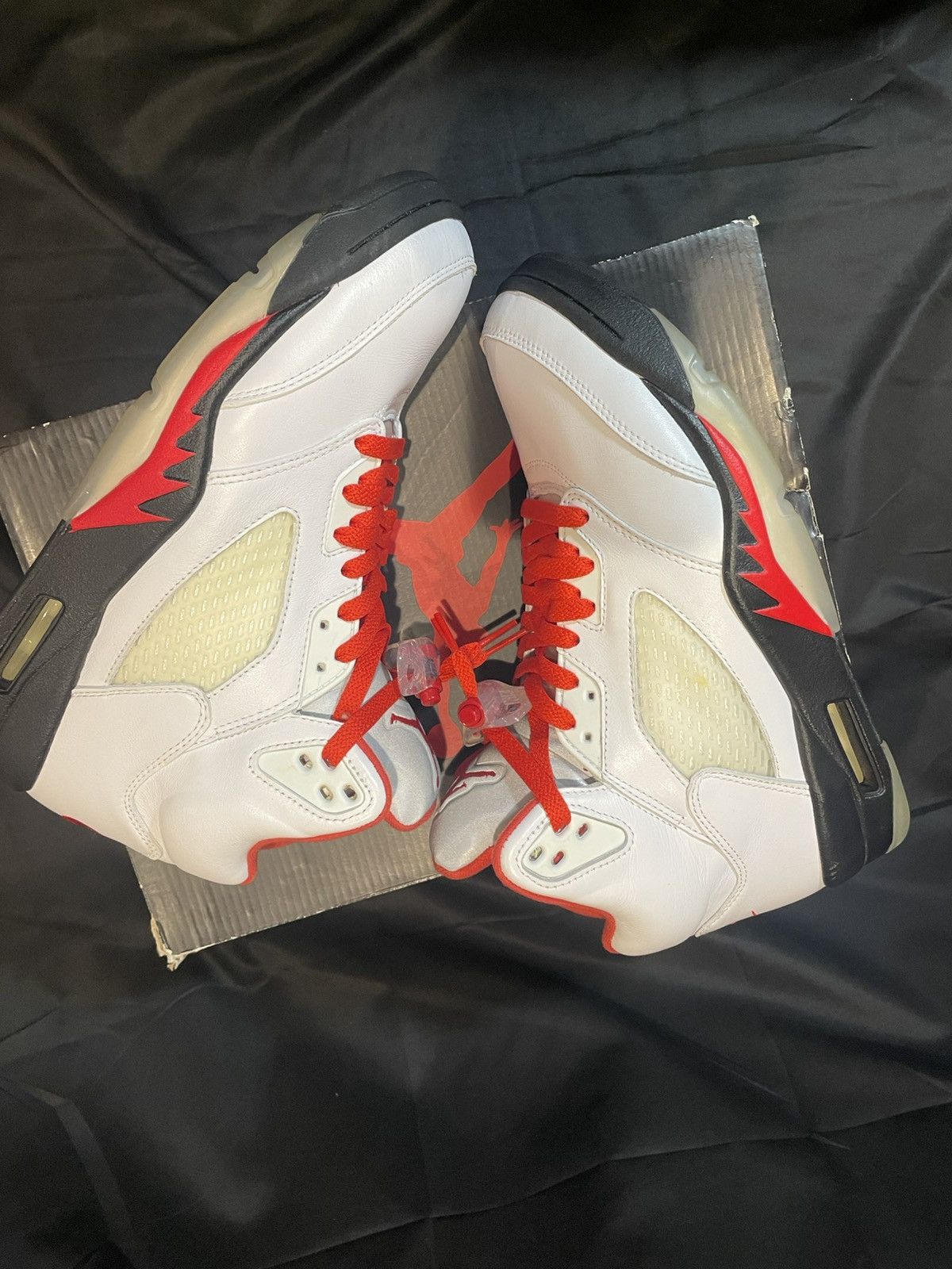 Jordan Brand × Nike Jordan 5 fire red 2020 Size US 9 / EU 42 - 2 Thumbnail