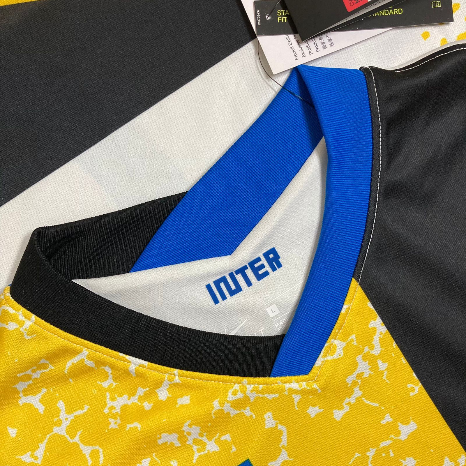 Nike 2020-21 Inter Milan Fourth Nike CV8413-101 Size US S / EU 44-46 / 1 - 5 Thumbnail
