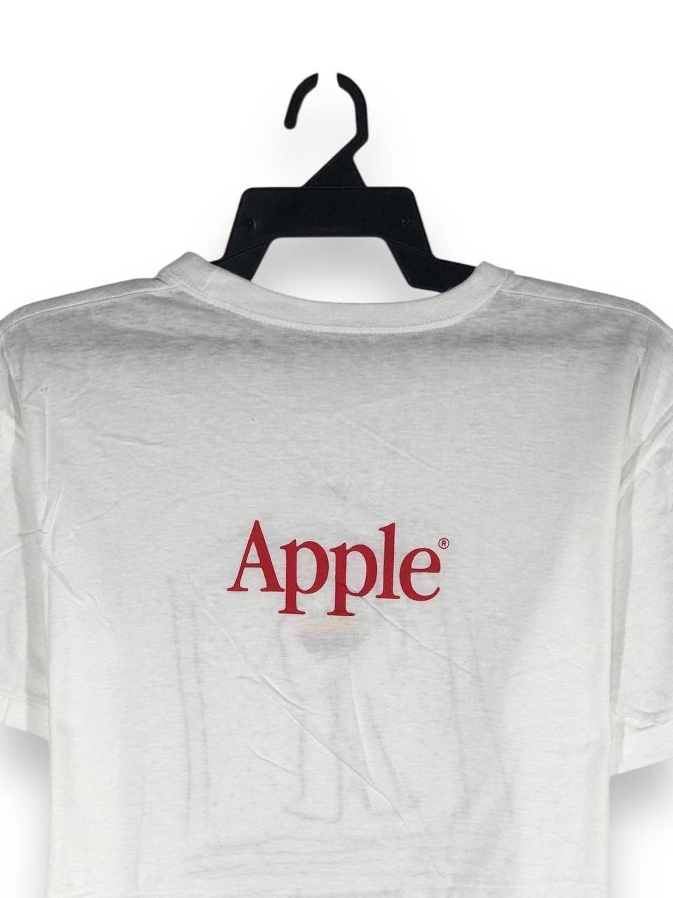 Apple × Vintage vintage apple macintosh computer Size US L / EU 52-54 / 3 - 9 Thumbnail