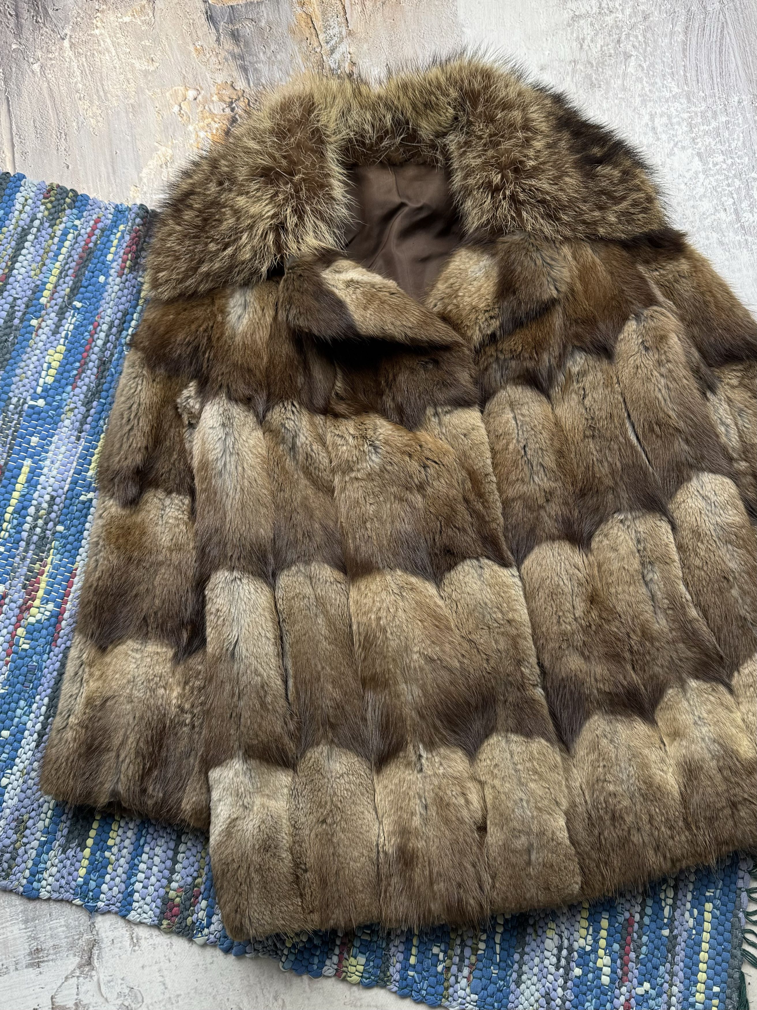 Vintage Vintage Real Fur Coat A252D15 Size S / US 4 / IT 40 - 2 Thumbnail