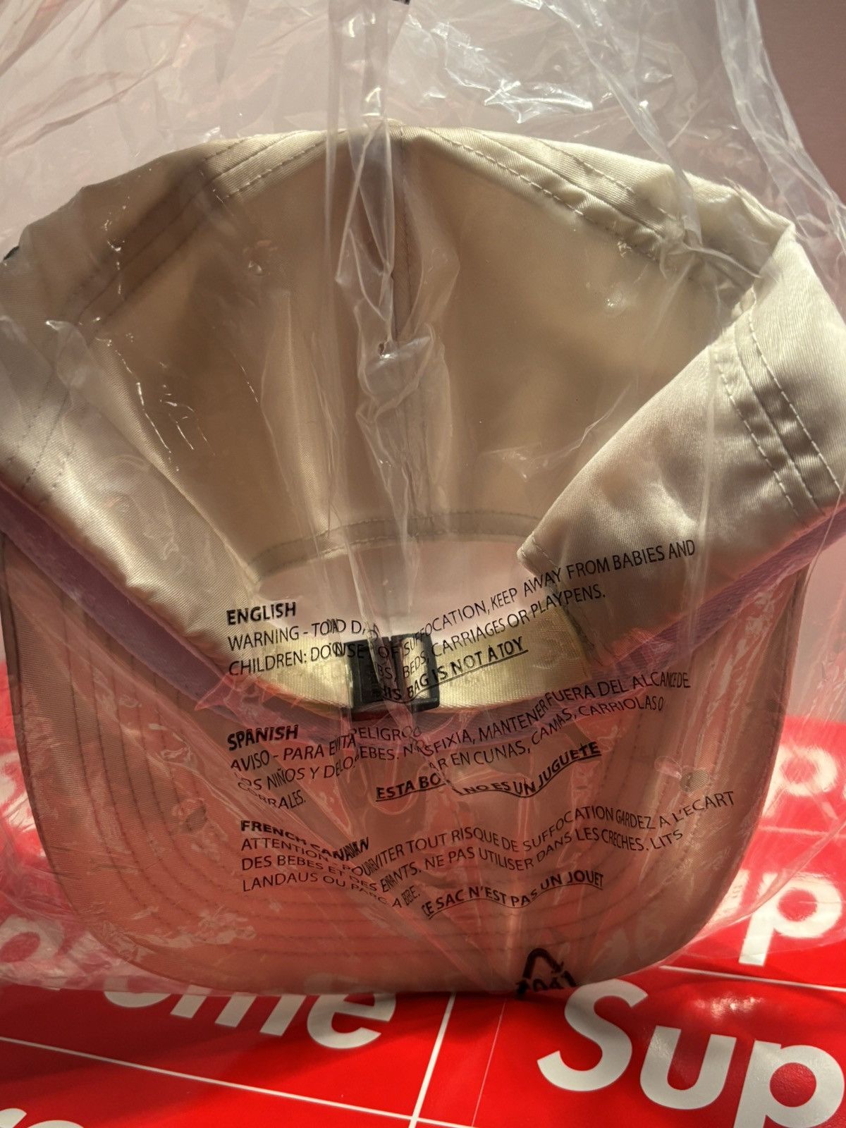 Supreme SUPREME red Enamel Box Logo 6 panel cap hat FW23 stone new Size ONE SIZE - 5 Thumbnail