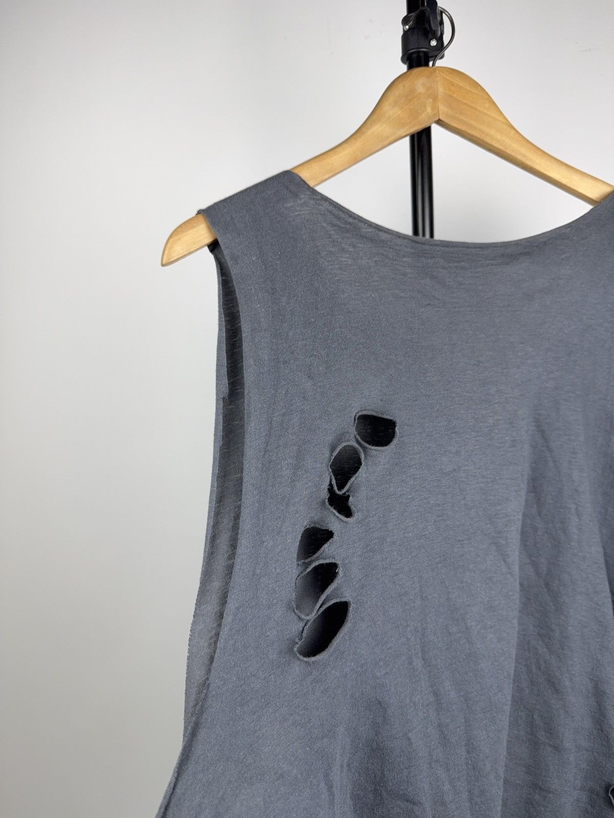 Vintage USA Protest Punk Distressed Faded Cropped Tank top Size US S / EU 44-46 / 1 - 13 Thumbnail