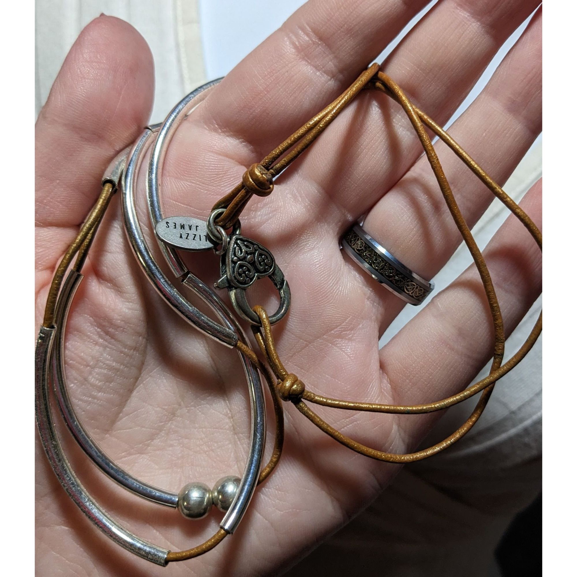 Other Lizzy James Scalloped Leather Necklace Size ONE SIZE - 7 Thumbnail
