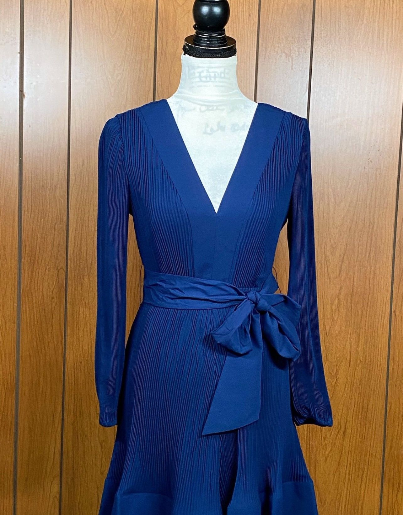 MILLY MILLY Liv Belted Pleated Dress size 4 Size S / US 4 / IT 40 - 7 Thumbnail