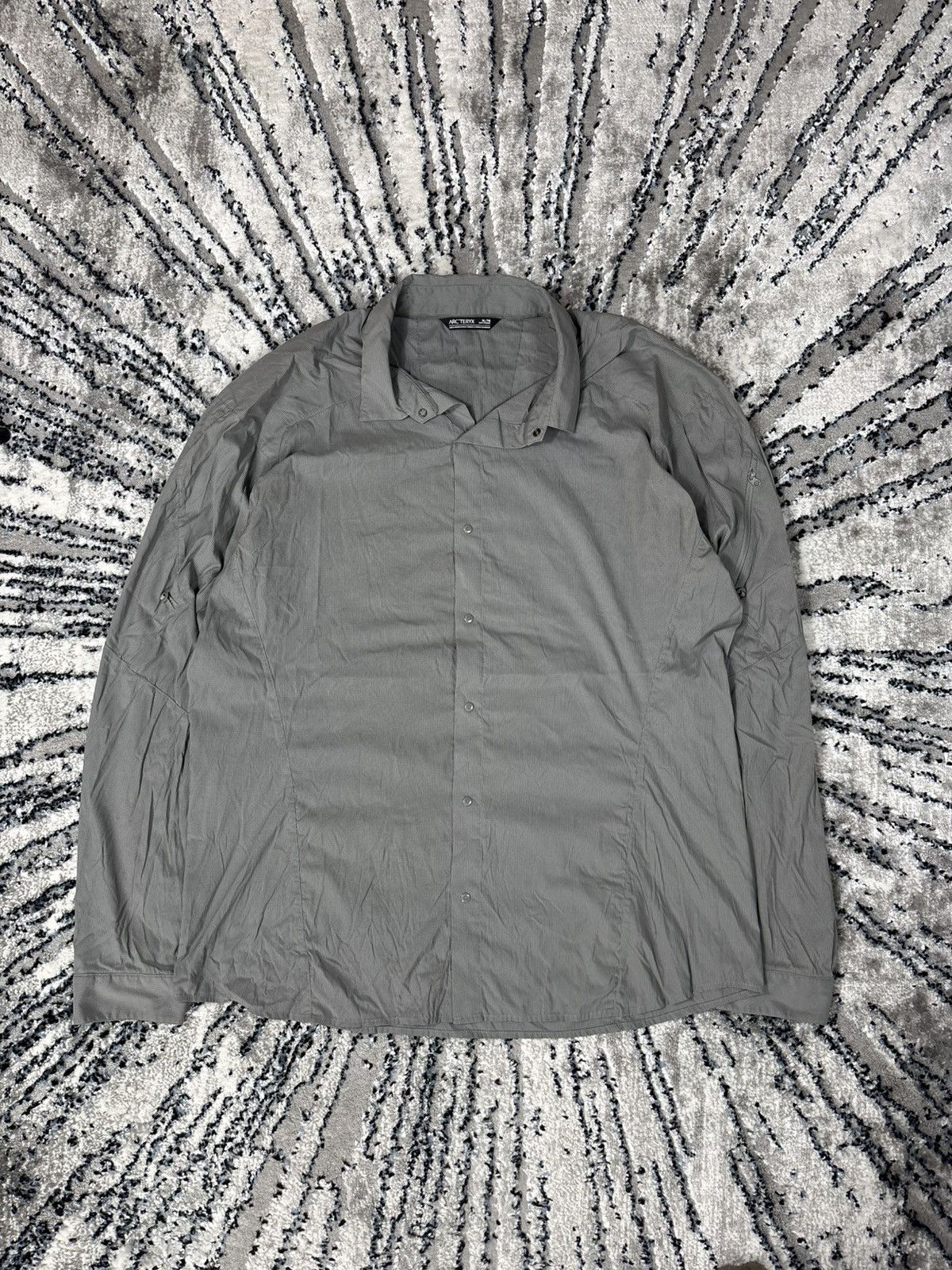 Arc'teryx Vintage Arcteryx windbreaker jacket light logo Streetwear Size US XL / EU 56 / 4 - 1 Thumbnail