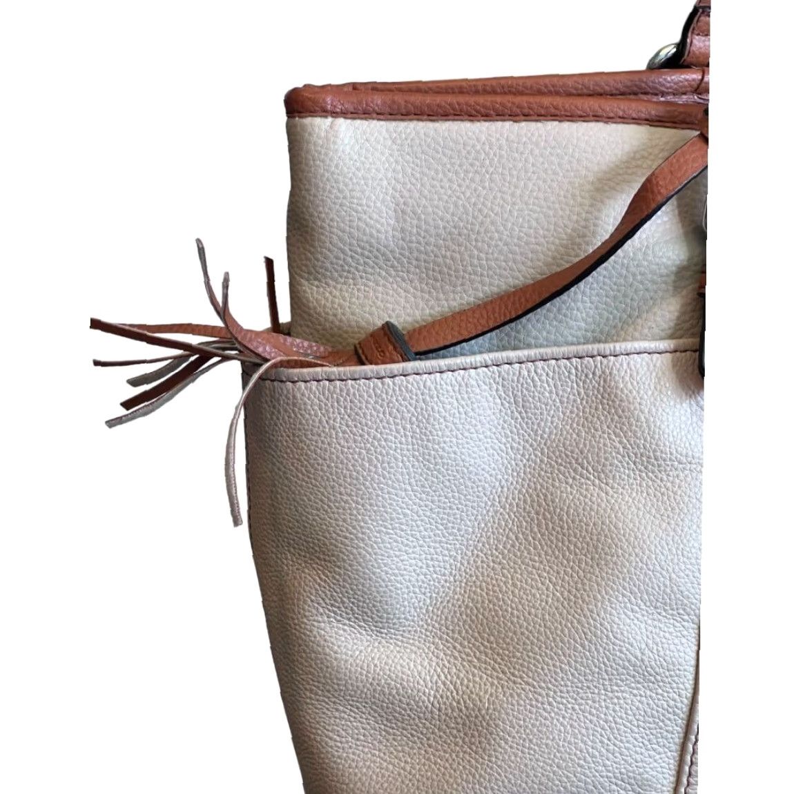 Vintage VINTAGE Tignanello Beige Large Vegan Leather Tote Bag Purse Pebbeled Texture Handbag Women Large Beige Tote Bag with Wear on Handles Size ONE SIZE - 4 Thumbnail