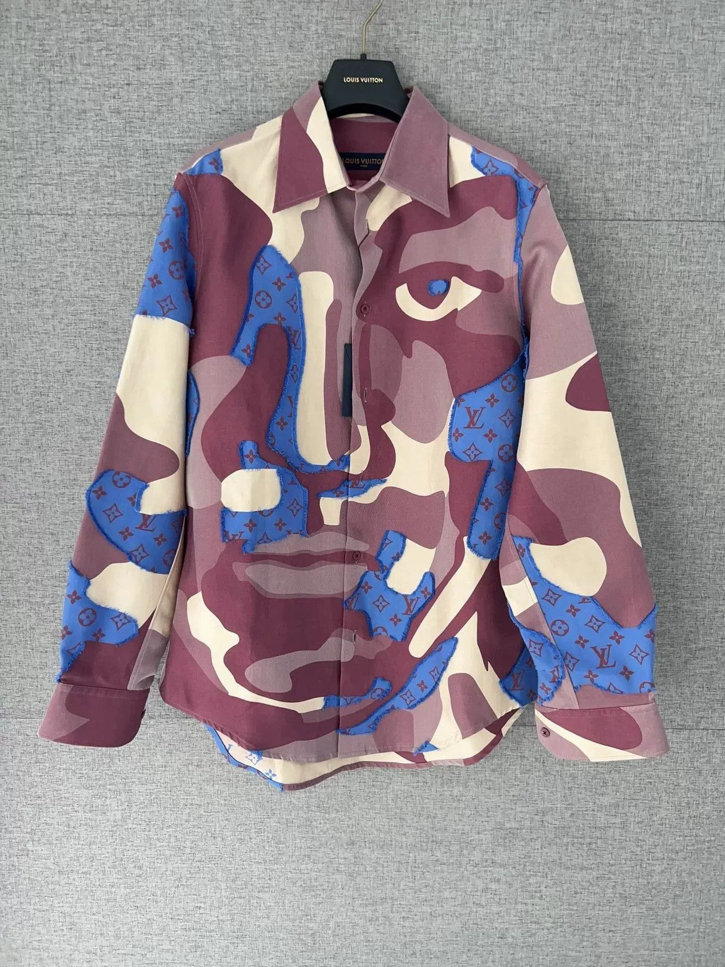 Louis Vuitton LV Camouflage Monogram Shirt Jacket. Size US S / EU 44-46 / 1 - 1 Thumbnail