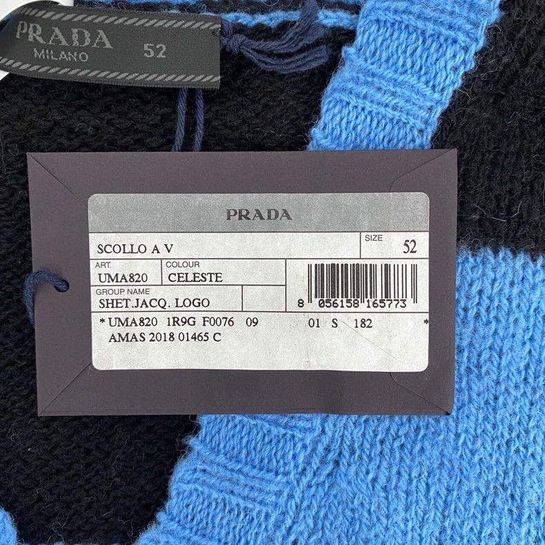 Prada Prada Blue and black color block V-neck knitted sweater 250 Size US L / EU 52-54 / 3 - 7 Thumbnail