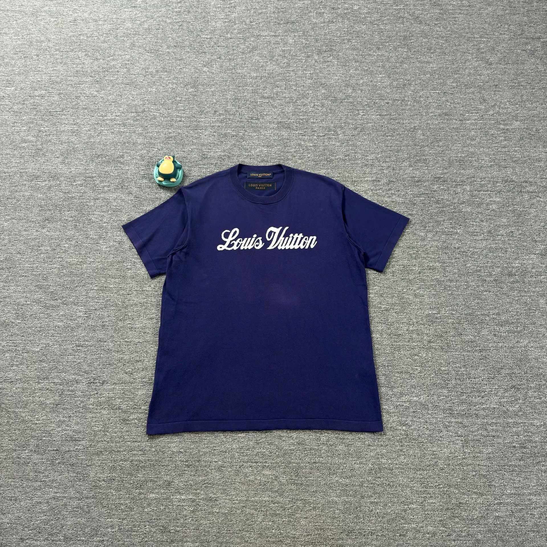 Louis Vuitton Louis Vuitton Script Logo T-Shirt Size M Size US M / EU 48-50 / 2 - 1 Thumbnail