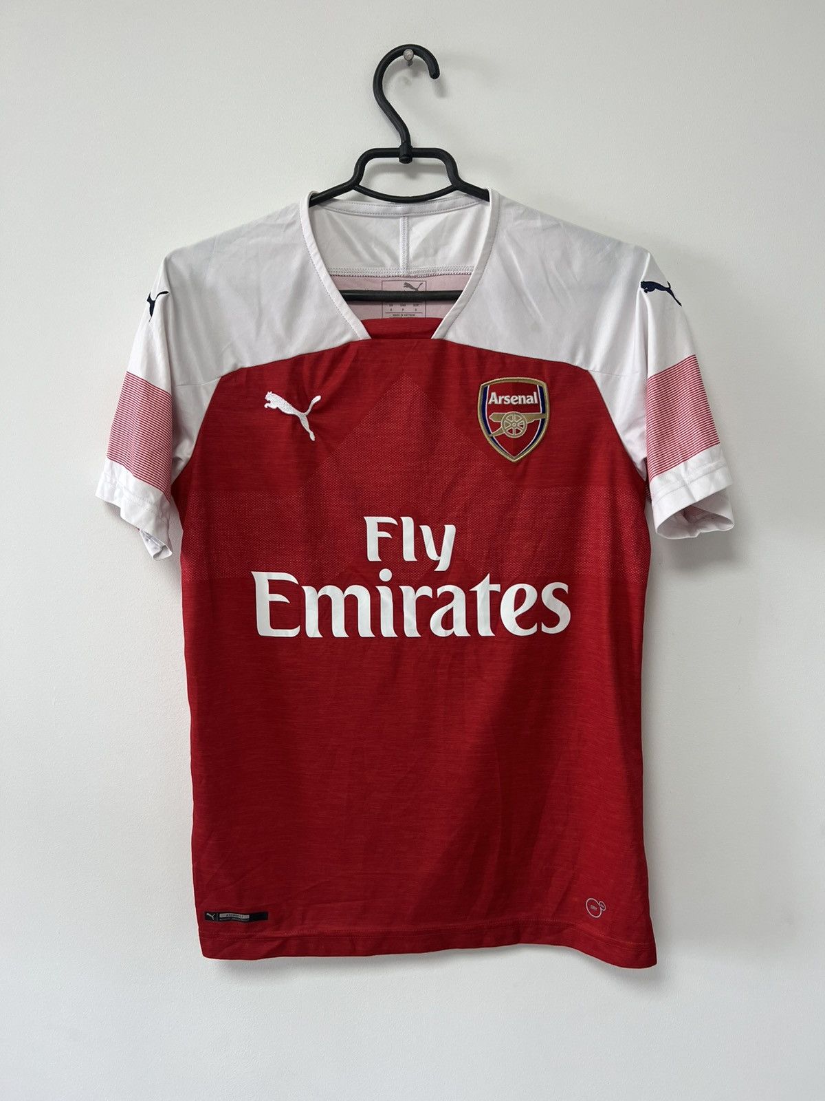 Puma Arsenal 2018/2019 Home Jersey Football Shirt Puma Rare sz S Size US S / EU 44-46 / 1 - 4 Thumbnail