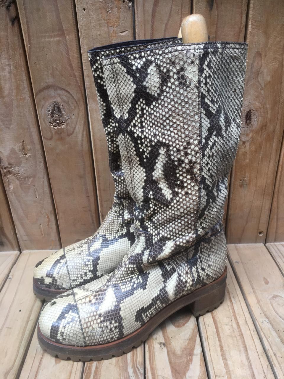 Prada Prada Milano exotic Snake skin Pull on leather boots EUR 38 Size US 8 / IT 38 - 16 Thumbnail
