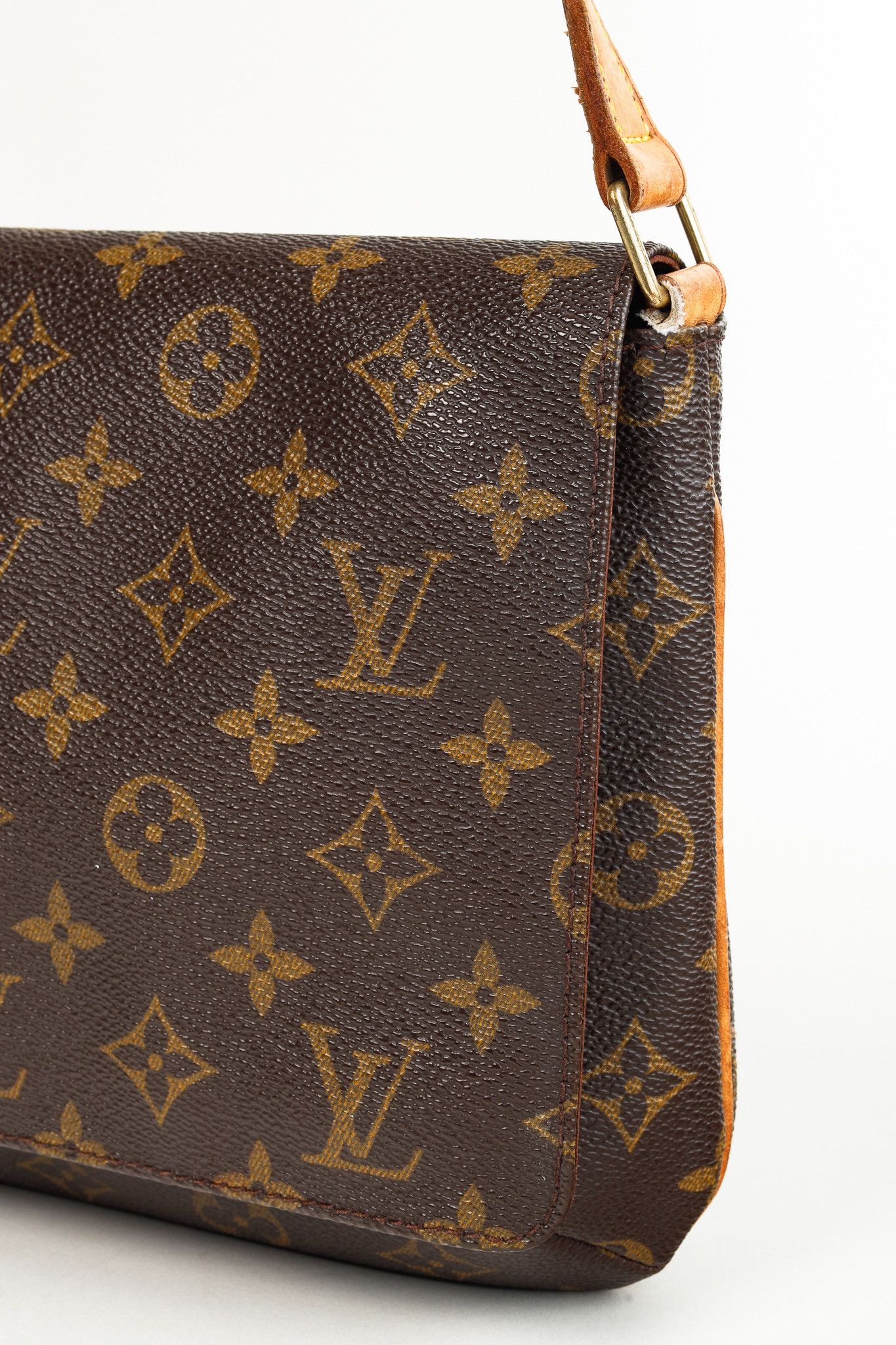 Louis Vuitton Louis Vuitton Musette Tango Brown Monogram Shoulder Bag Size ONE SIZE - 4 Thumbnail