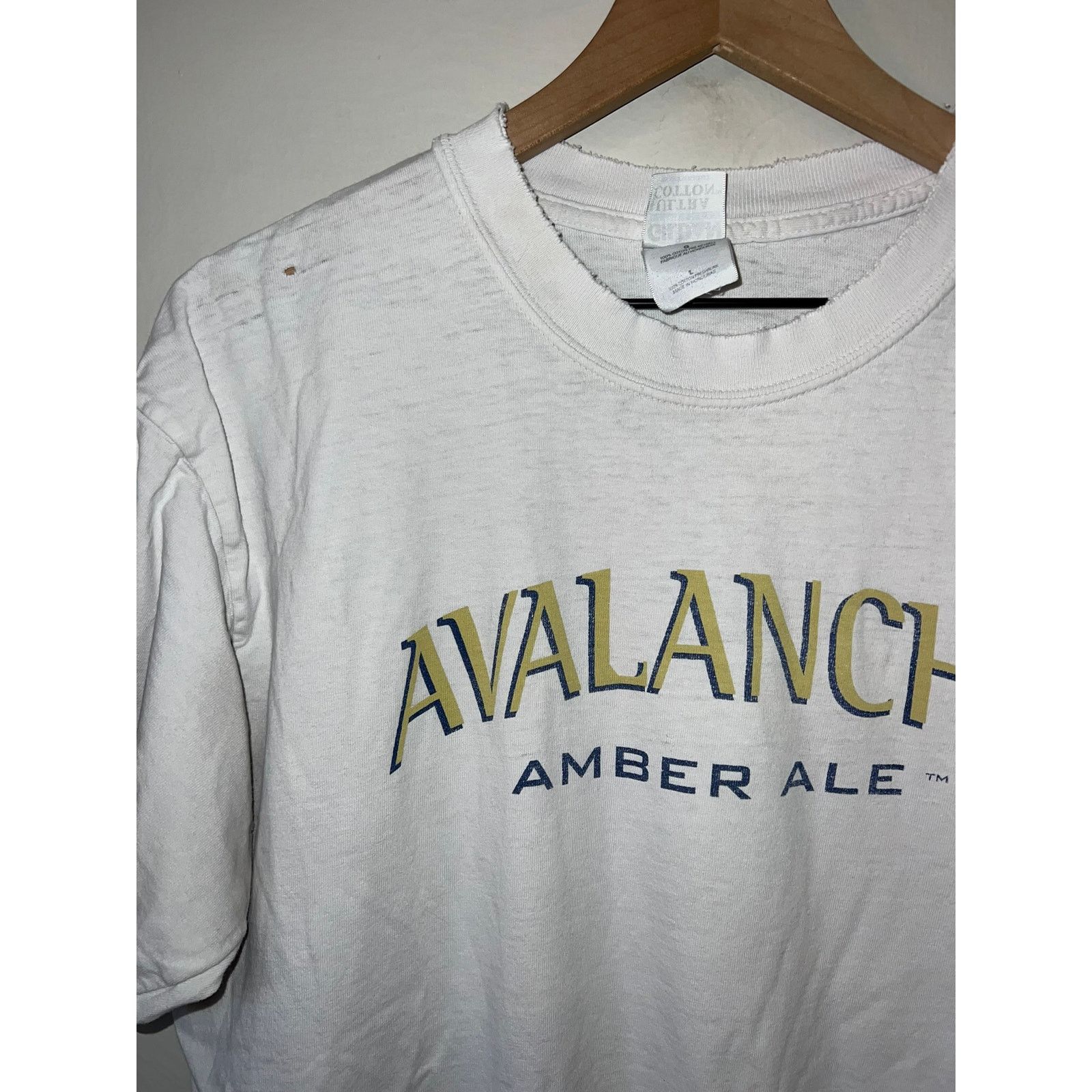 Gildan Y2K Avalanche Amber Ale White Beer Alcohol Shirt Tee 2000s L Size US L / EU 52-54 / 3 - 2 Thumbnail