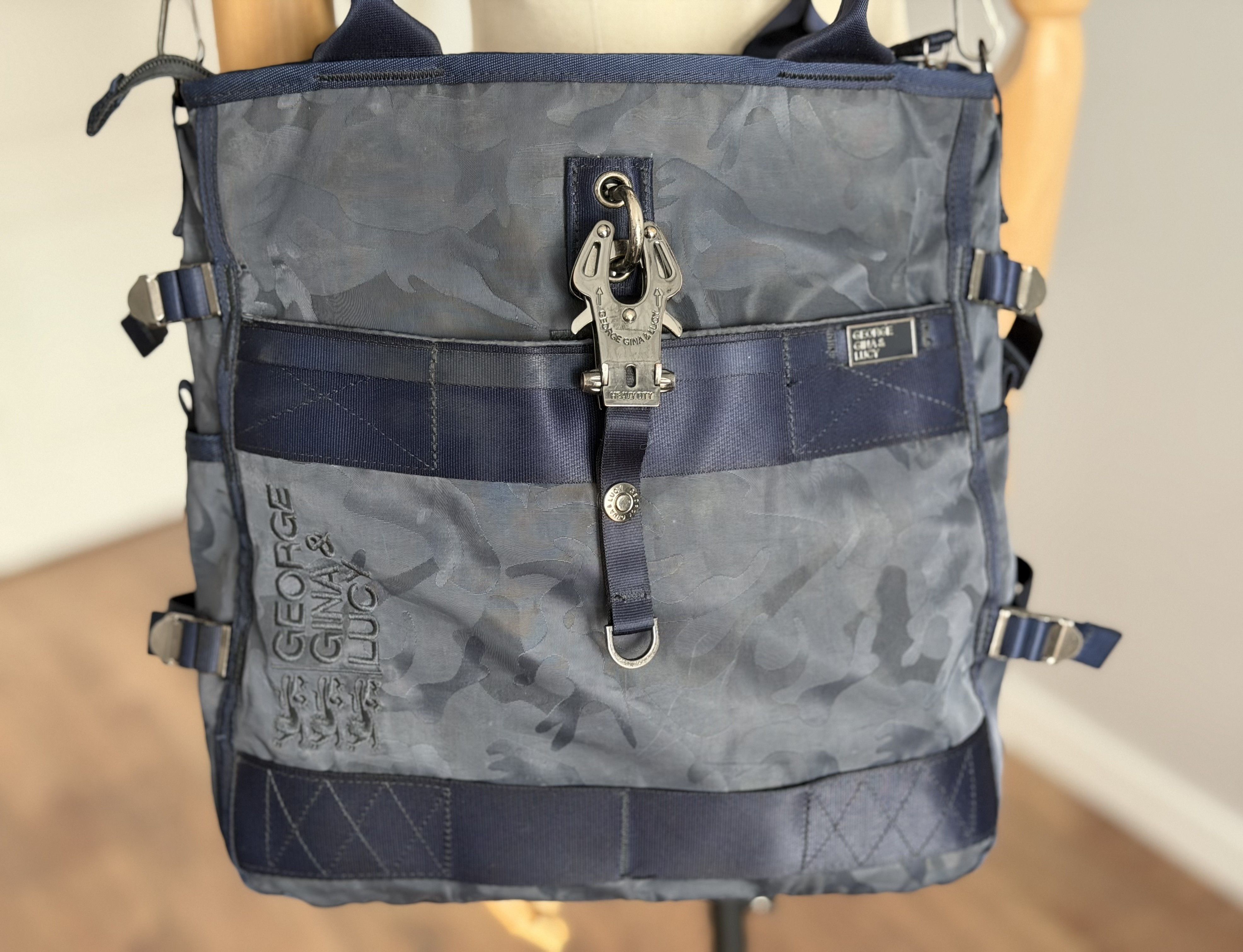 George Gina & Lucy George Gina & Lucy GGL Magic Maki Camo Handbag Shoulder Bag Size ONE SIZE - 2 Thumbnail