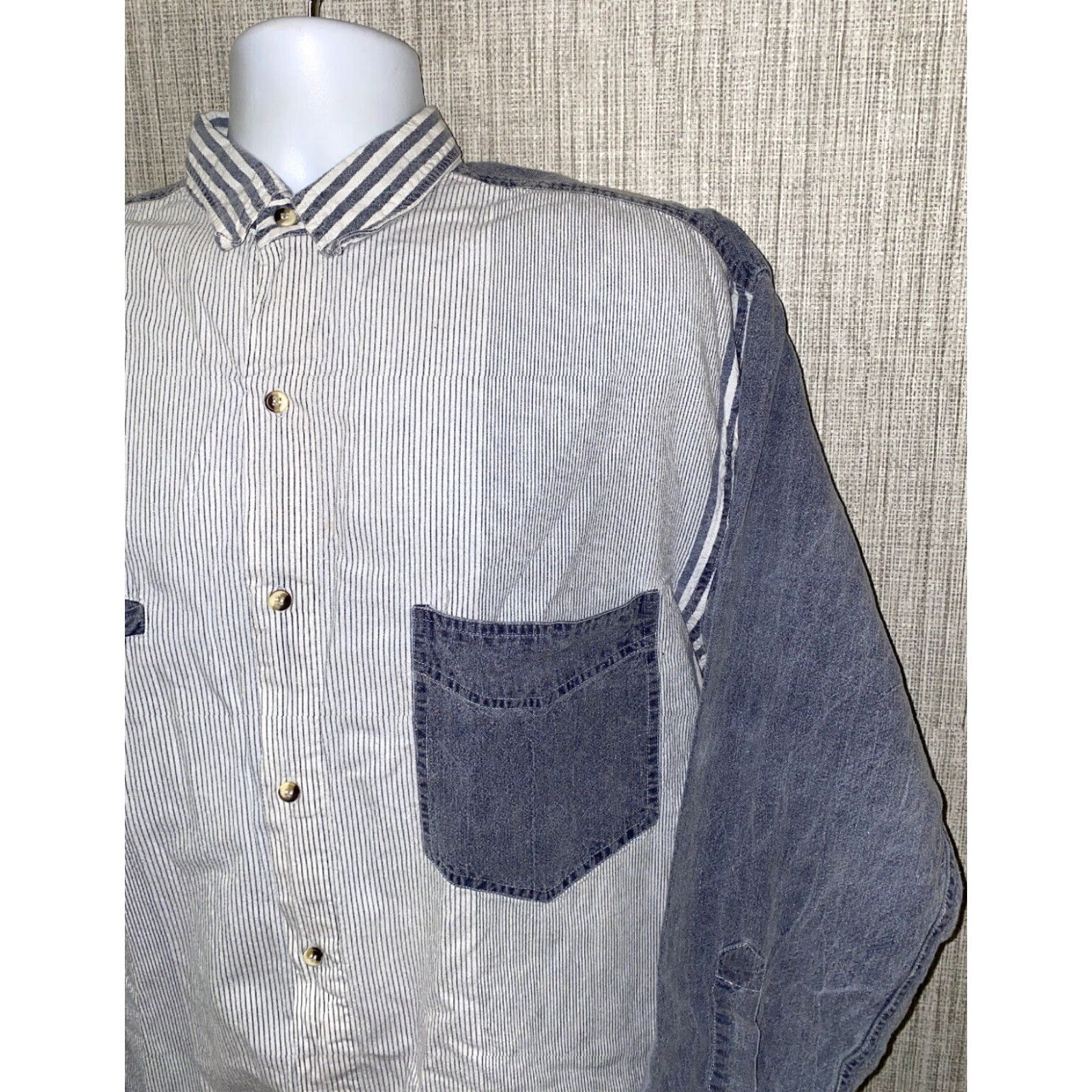 Vintage VINTAGE Sierra Pacific Men's Long Sleeve Button-Up Shirt Adult Large Gray/White Striped Casual Size US L / EU 52-54 / 3 - 2 Thumbnail