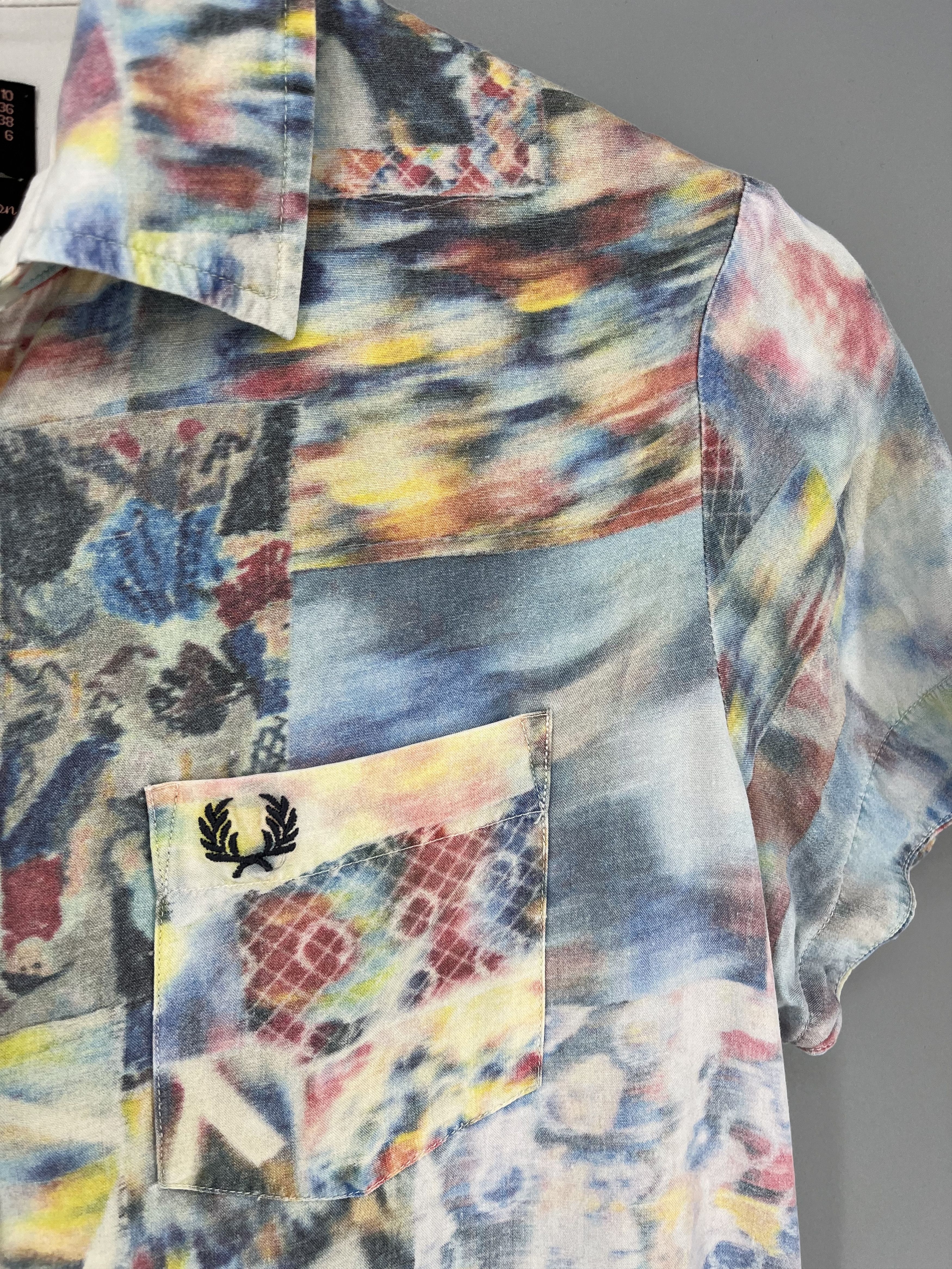 Other Vintage Fred Perry Amy Winehouse Foundation Heart polo Size S / US 4 / IT 40 - 7 Thumbnail