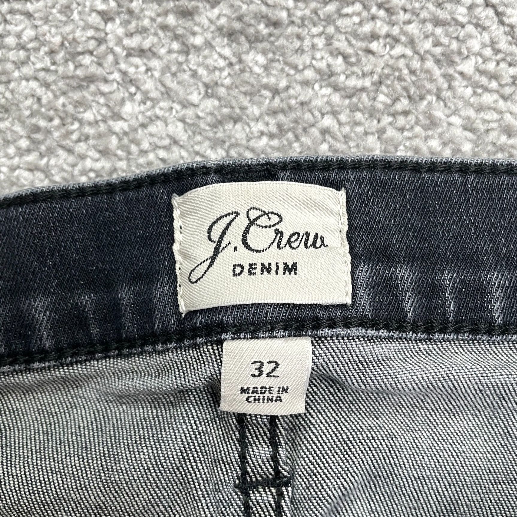 J.Crew J.Crew Jeans Main Selling Point Bonded Skinny Denim 9" Toothpick Womens 32 Black Washed Stretch Size 24" / US 00 / IT 34 - 5 Thumbnail