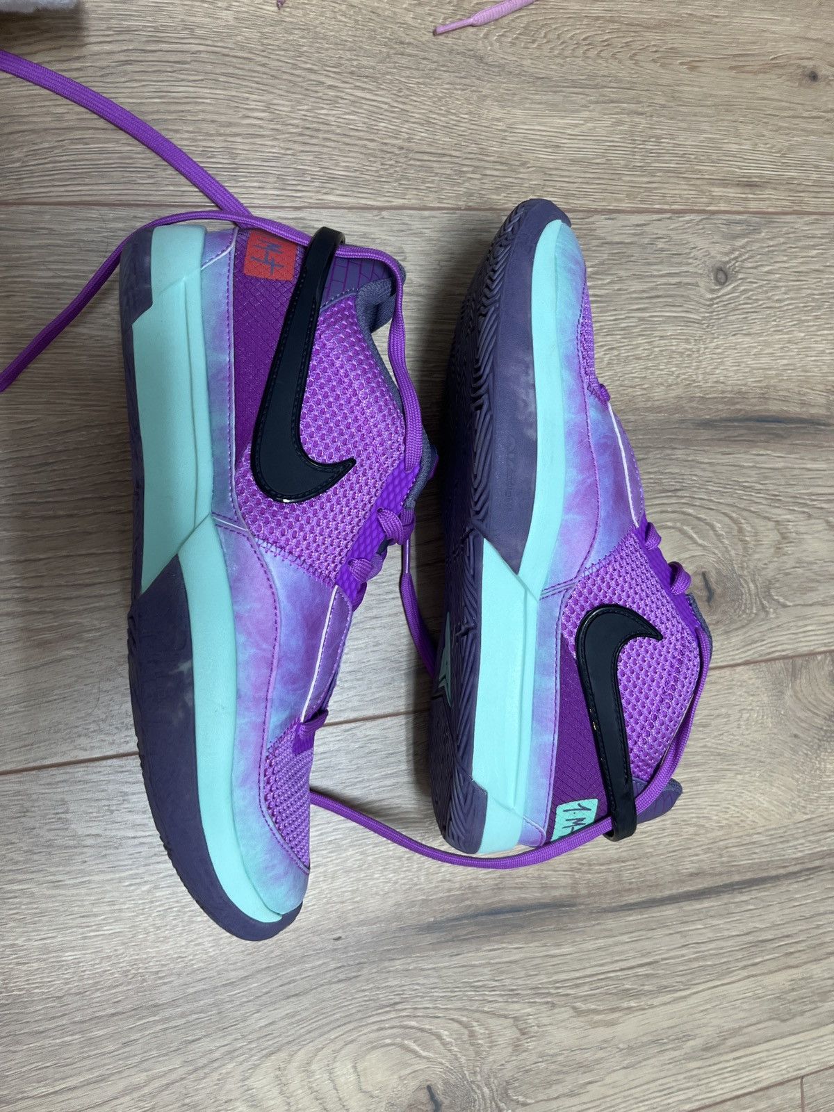 Nike JA1 Christmas Size US 8 / EU 41 - 1 Thumbnail
