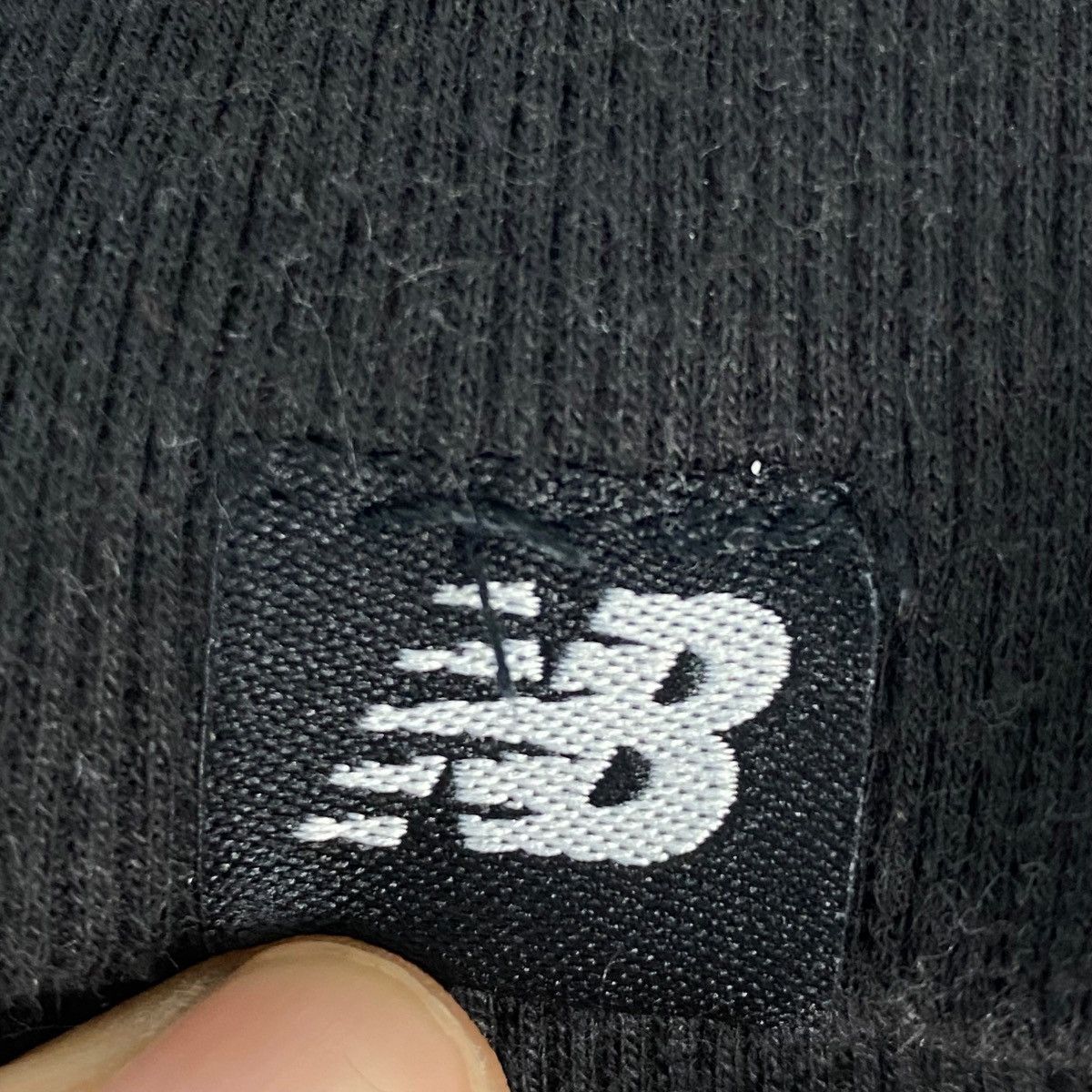 Other Vintage New Balance Hoodie Sweater Black Pullover Jumper M Size US M / EU 48-50 / 2 - 6 Thumbnail
