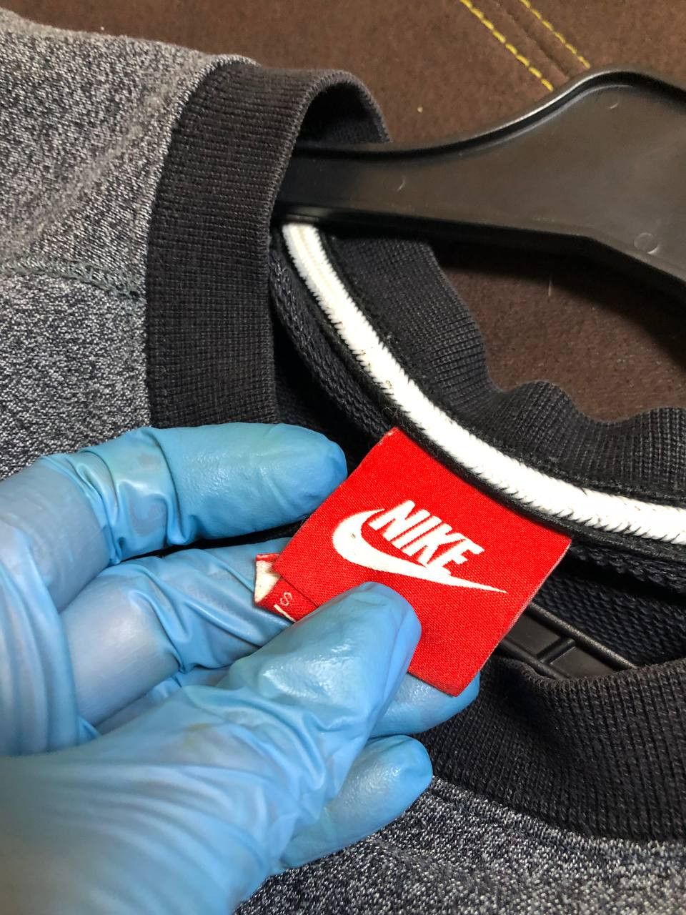 Nike Nike Sweatshirt Grey The Varsity Crew Shoebox Logo Pullover Size US S / EU 44-46 / 1 - 2 Thumbnail
