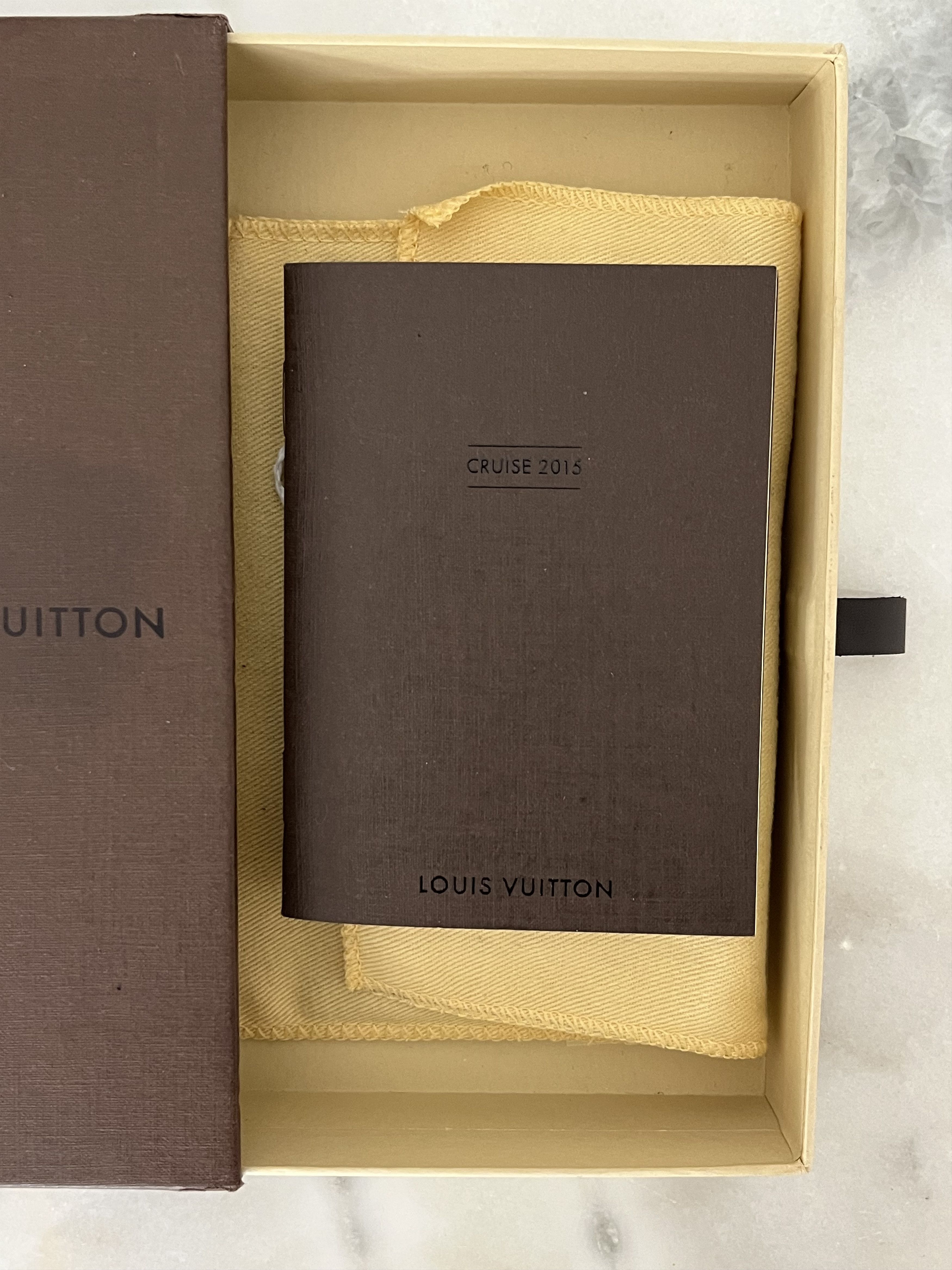 Louis Vuitton Louis Vuitton Masked Key Holder (2015 Cruze Collection) Size ONE SIZE - 15 Thumbnail