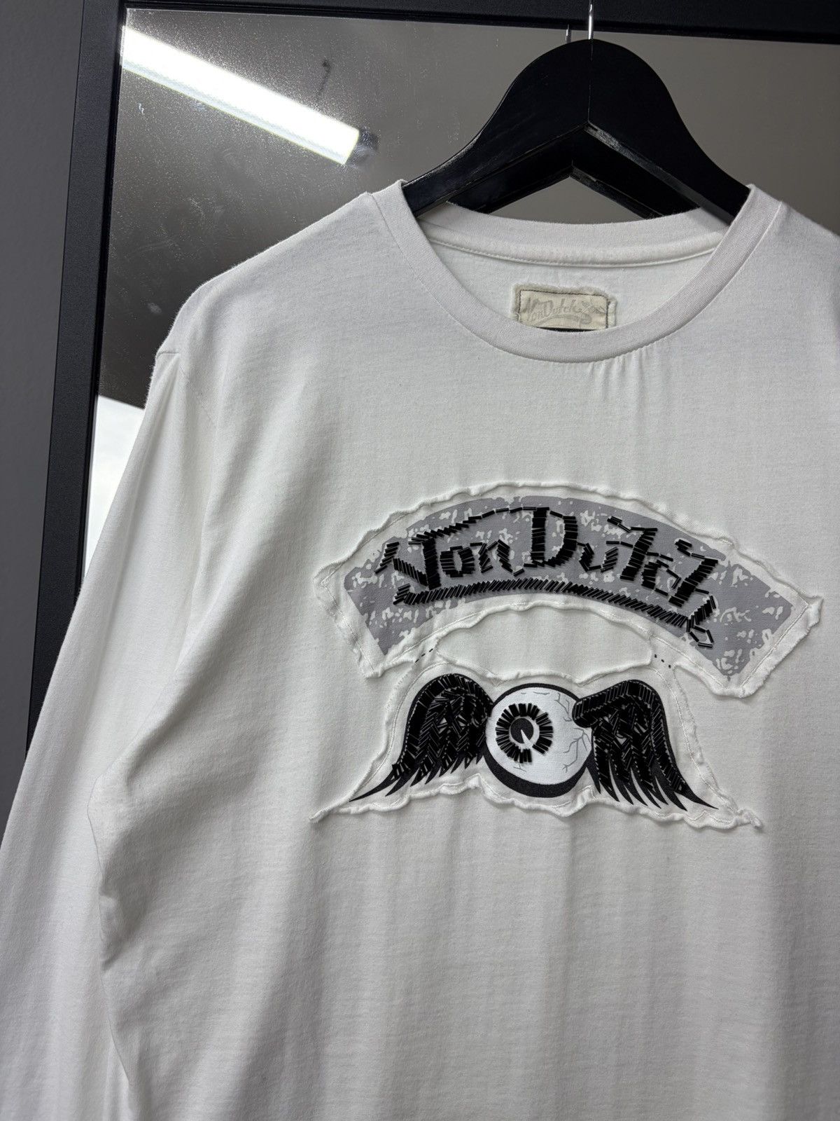 Von Dutch Vintage y2k Von Dutch White Longs-levee Embossed Logo Tee Size US XL / EU 56 / 4 - 5 Thumbnail