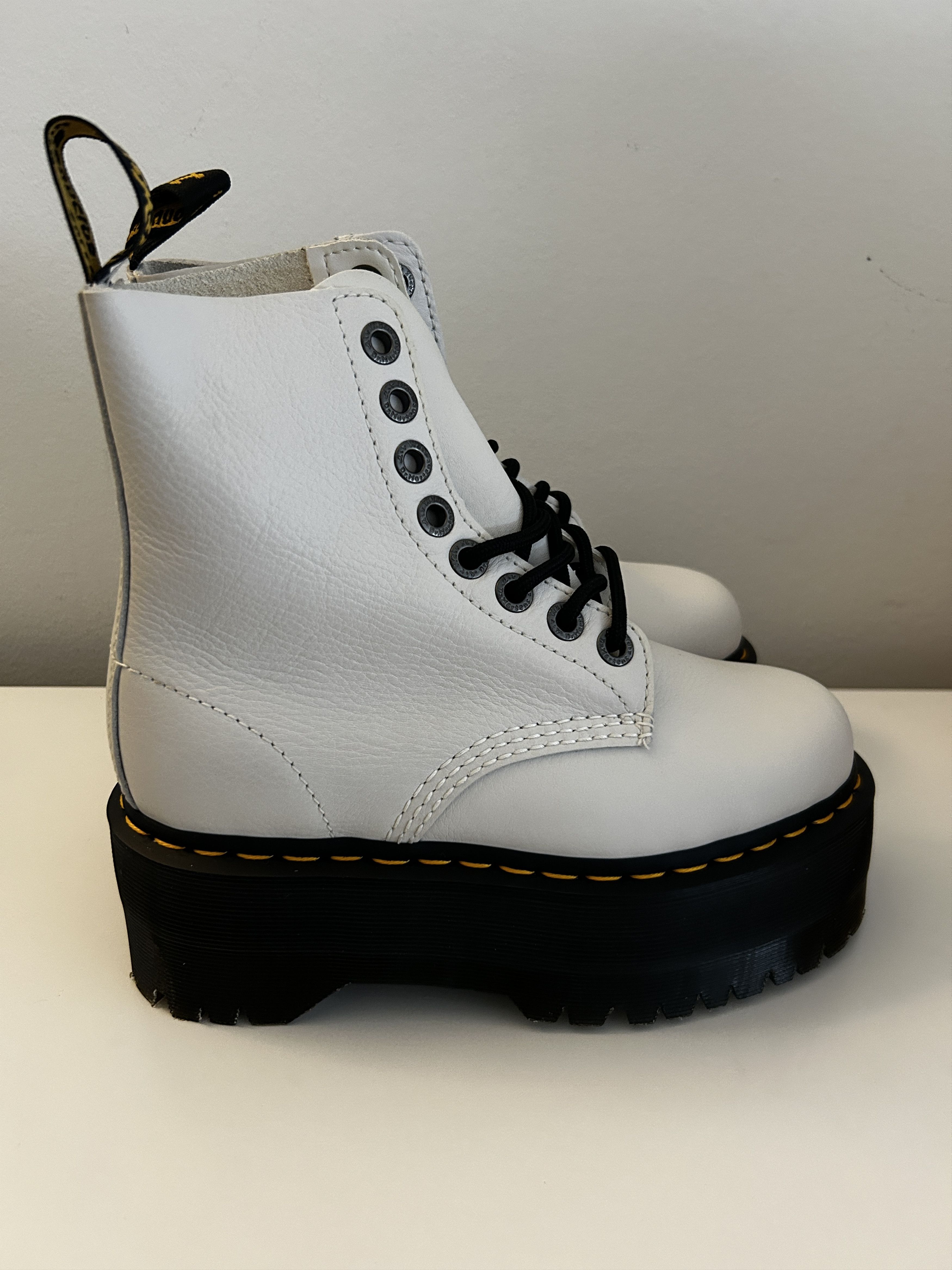 Dr. Martens Dr. Martens Pascal Max Boots Size US 5 / IT 35 - 3 Thumbnail