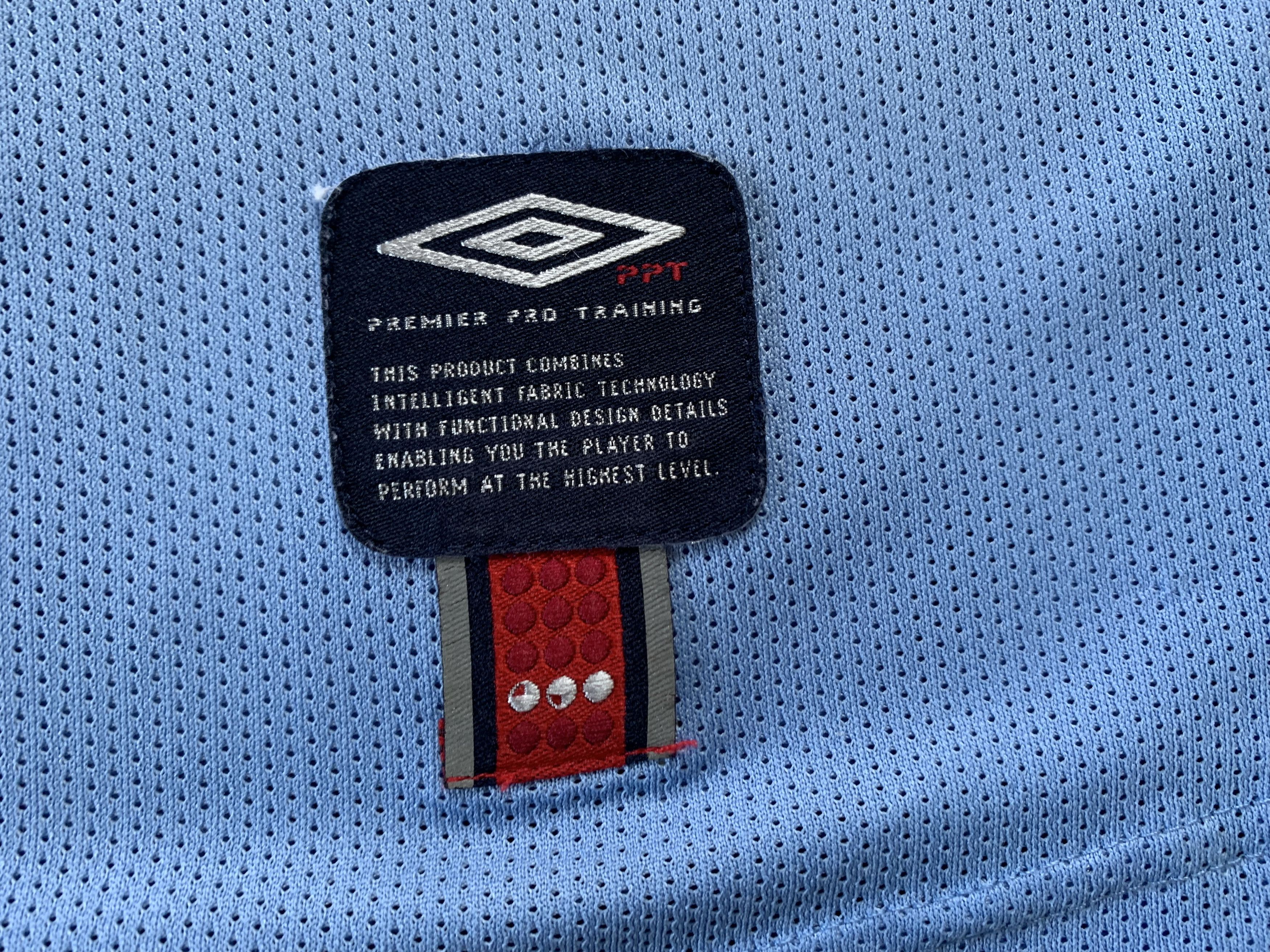 Umbro Vintage Umbro England Football Shirt 2002-2004 Size US M / EU 48-50 / 2 - 7 Thumbnail