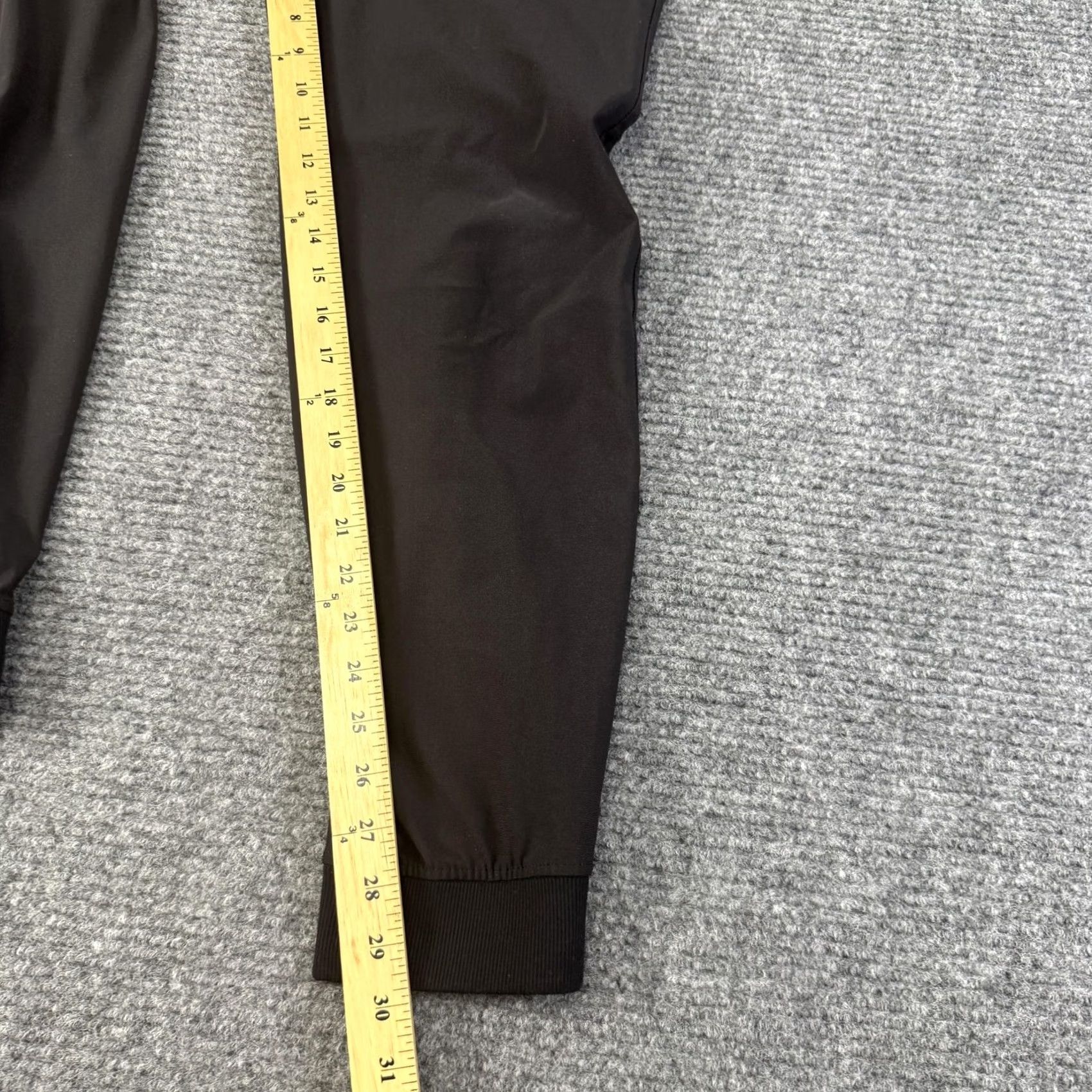 Lululemon Lululemon Jogger Pants Mens M Black Woven Slim Zip Pocket Cuffed Drawstring Pockets Activewear Casual Gym & Training Size US 31 - 3 Thumbnail