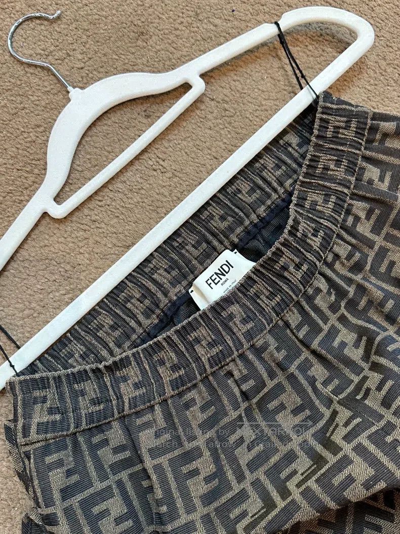 Fendi Fendi FF printed shorts with classic FF logo Size 25" / US 0 / IT 36 - 5 Thumbnail