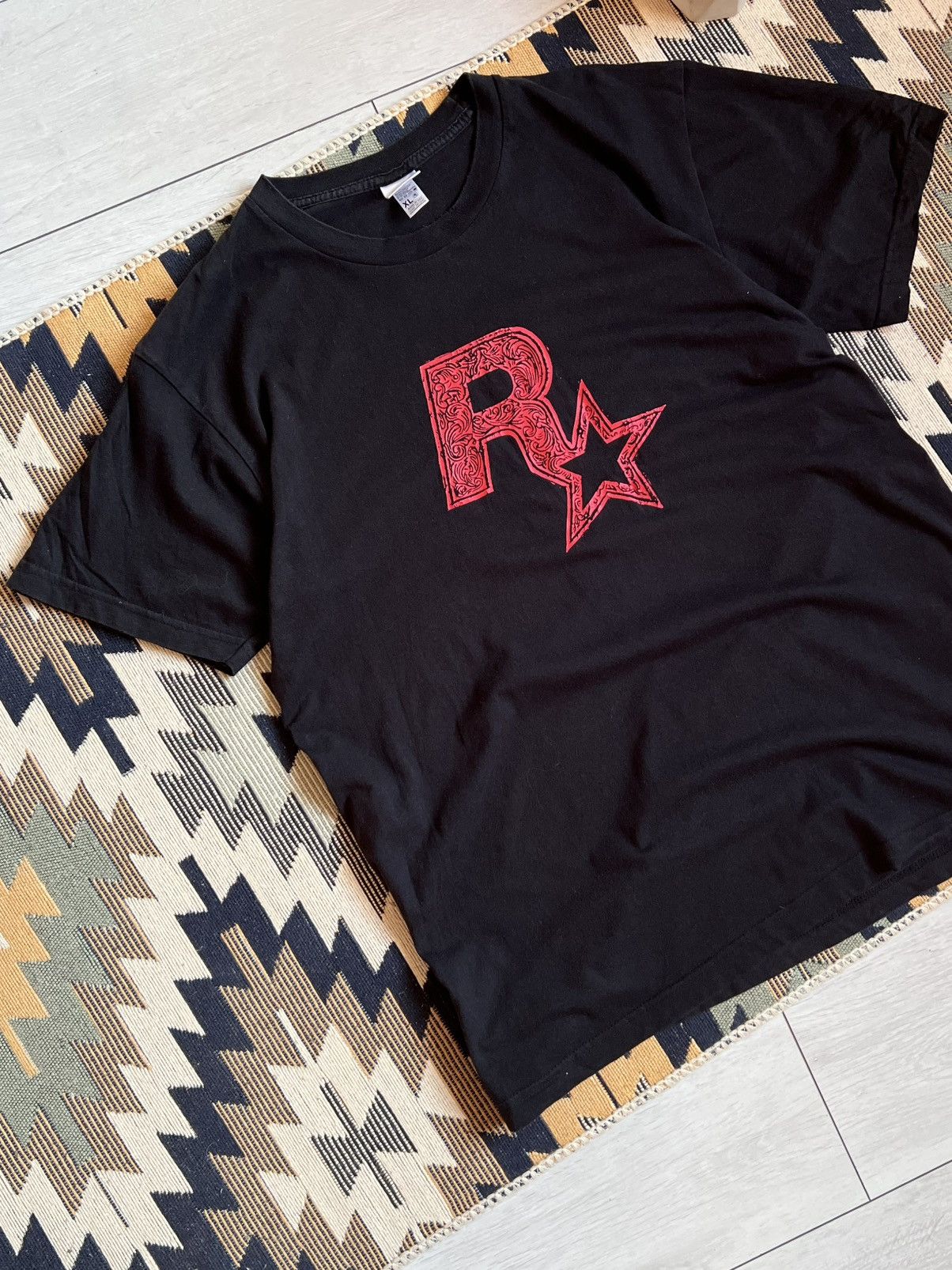 Vintage Rockstar 1998 Games Red Dead Promo Vintage T-Shirt Size US XL / EU 56 / 4 - 2 Thumbnail