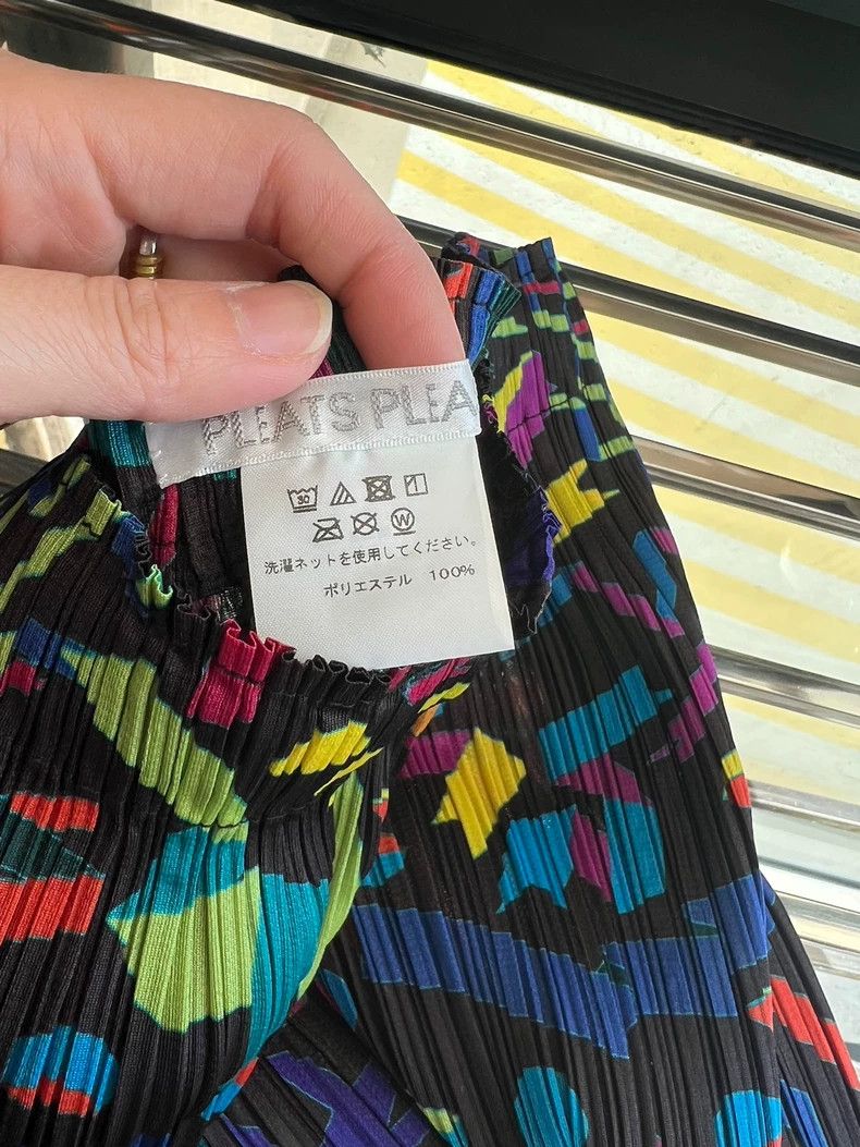 Issey Miyake Issey Miyake size:2 Christmas striped pleated pants Size 23" - 3 Thumbnail
