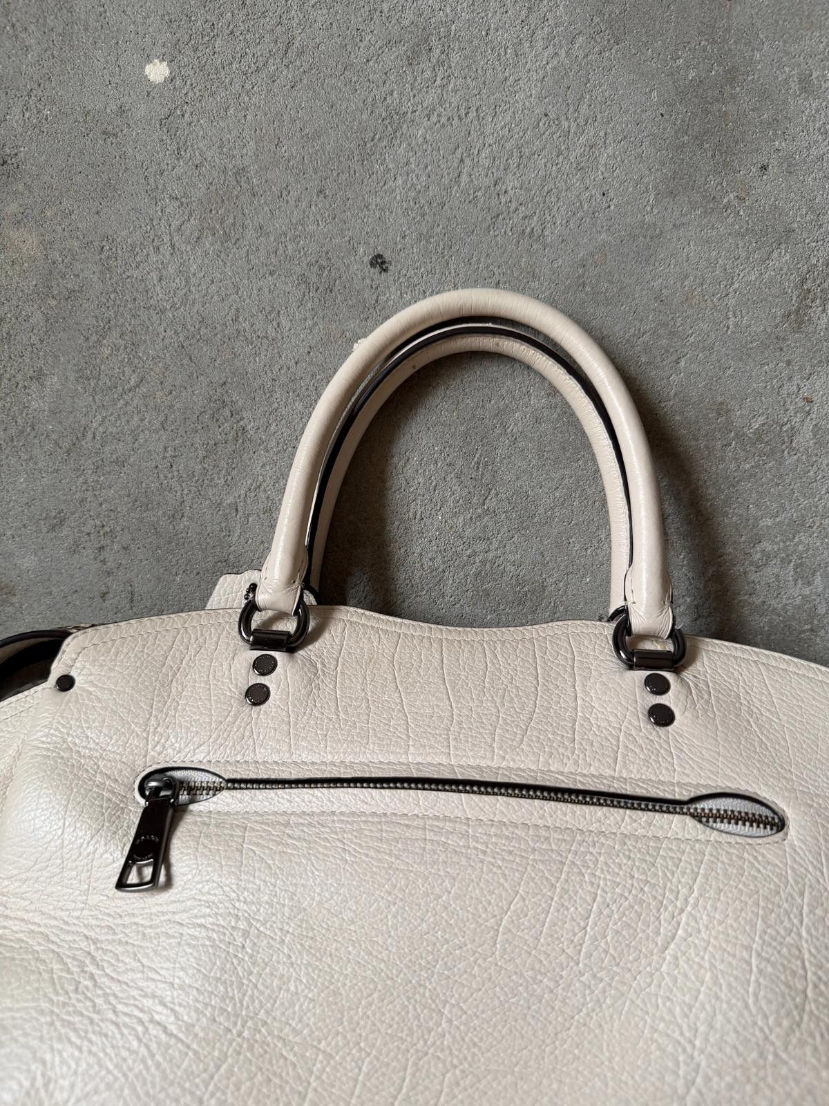 Coach Coach Drew Pebble Snakeskin Shoulder Bag White Size ONE SIZE - 8 Thumbnail