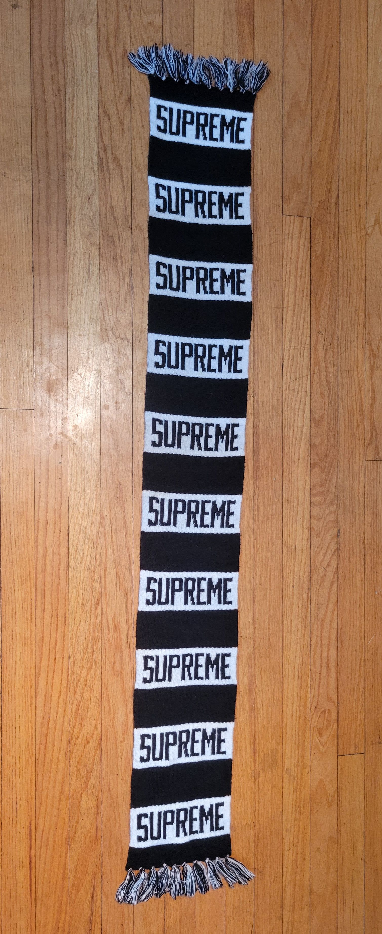 Supreme Supreme Bar Stripe Scarf FW16 Black/White Size ONE SIZE - 3 Thumbnail
