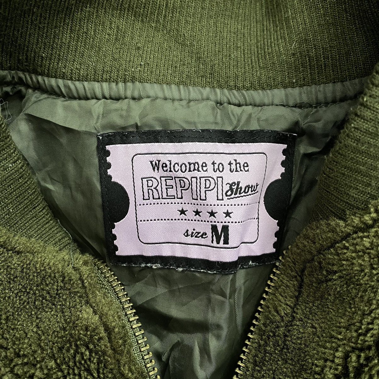 Japanese Brand REPIPI ARMARIO Japanese Brand Multi Pockets Green Bomber Size US M / EU 48-50 / 2 - 3 Thumbnail