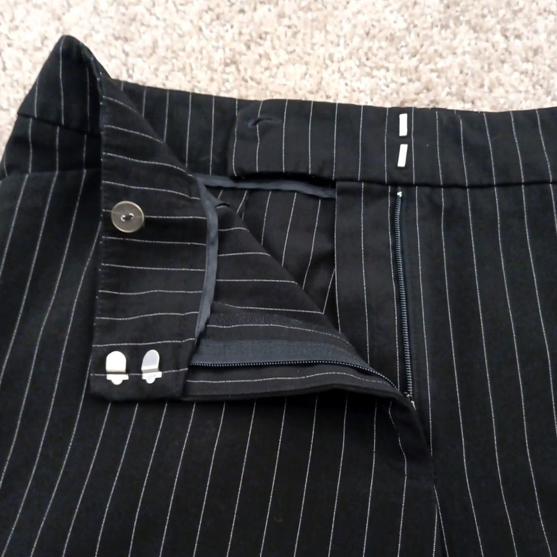 Vintage Apostrophe Dress Pants Womens Size 14 Black Striped 34x31 Mid Rise Stretch Flat Front Pants Women Size 36" / US 14 / IT 50 - 4 Thumbnail