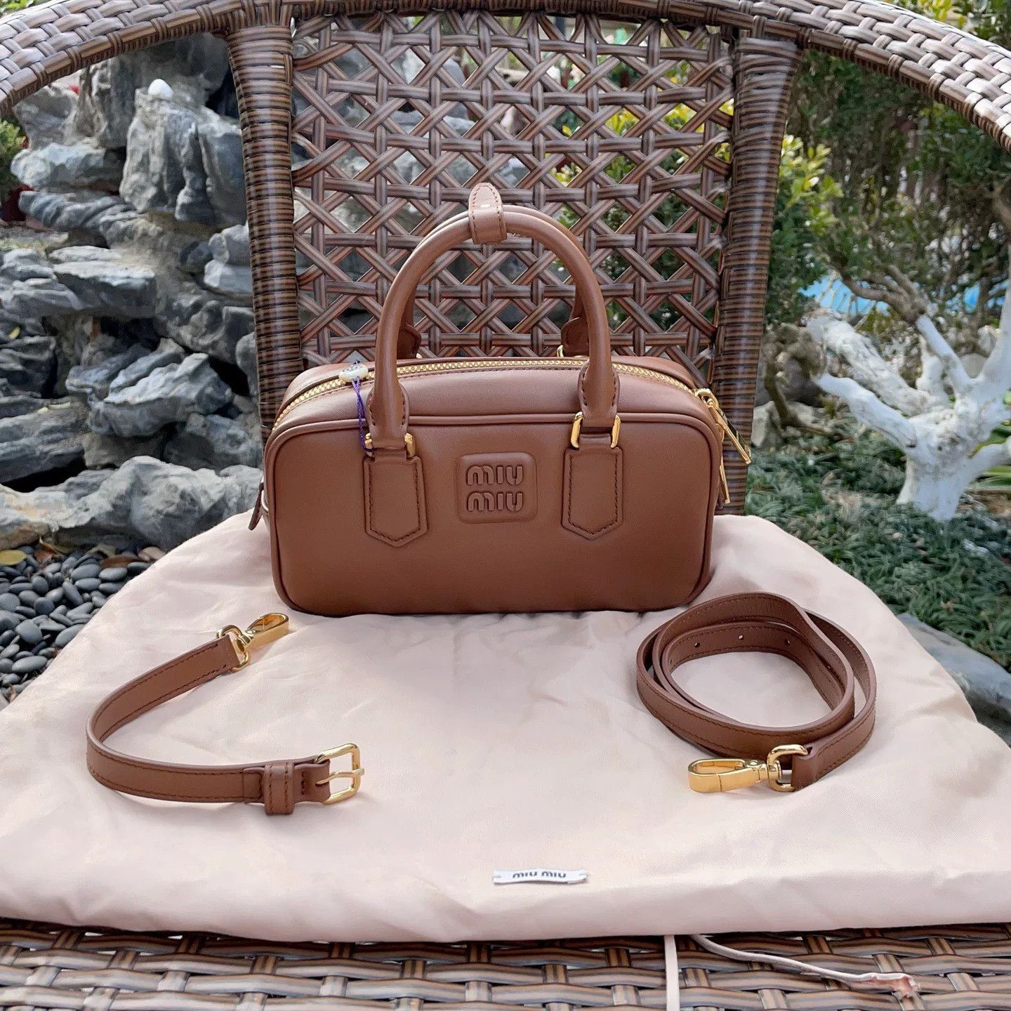 Miu Miu Pre-loved Bag Very good condition Size ONE SIZE - 1 Thumbnail