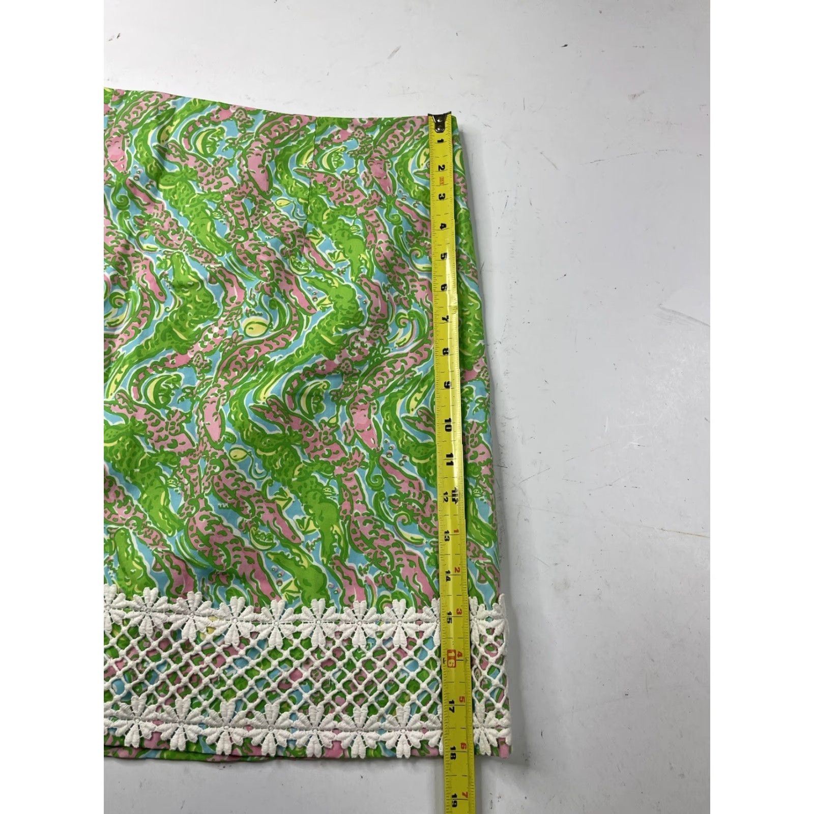 Lilly Pulitzer Lilly Pulitzer Skirt 56015 Alligator Lace Pink Green Chomp Chomp Lavender Multicolor Short Mini 6 Womens Mens? No gender specified. End with Womens. Size 28" / US 6 / IT 42 - 2 Thumbnail