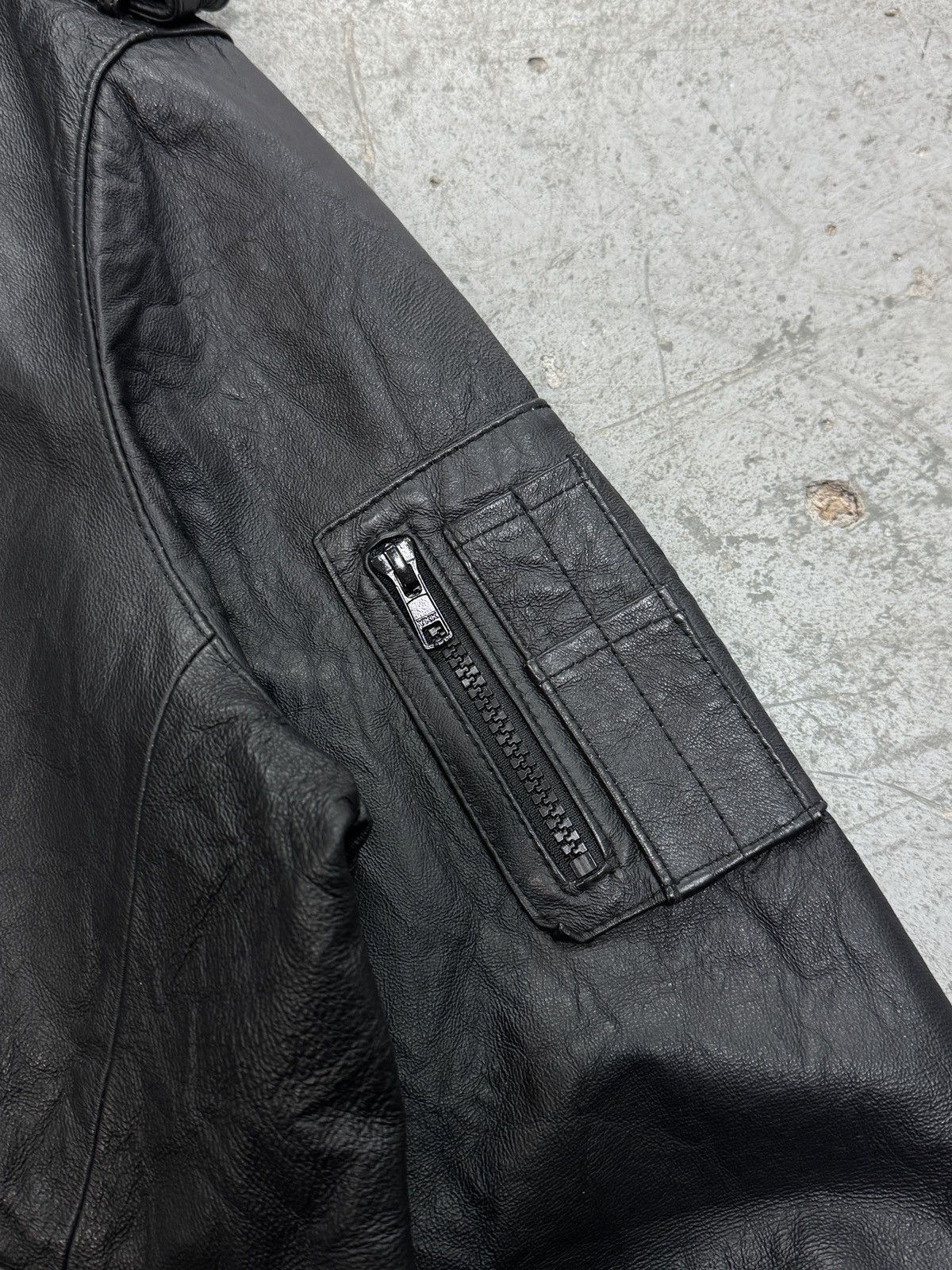 Japanese Brand Vintage Real Leather Racing Jacket Primavera Size US L / EU 52-54 / 3 - 7 Thumbnail
