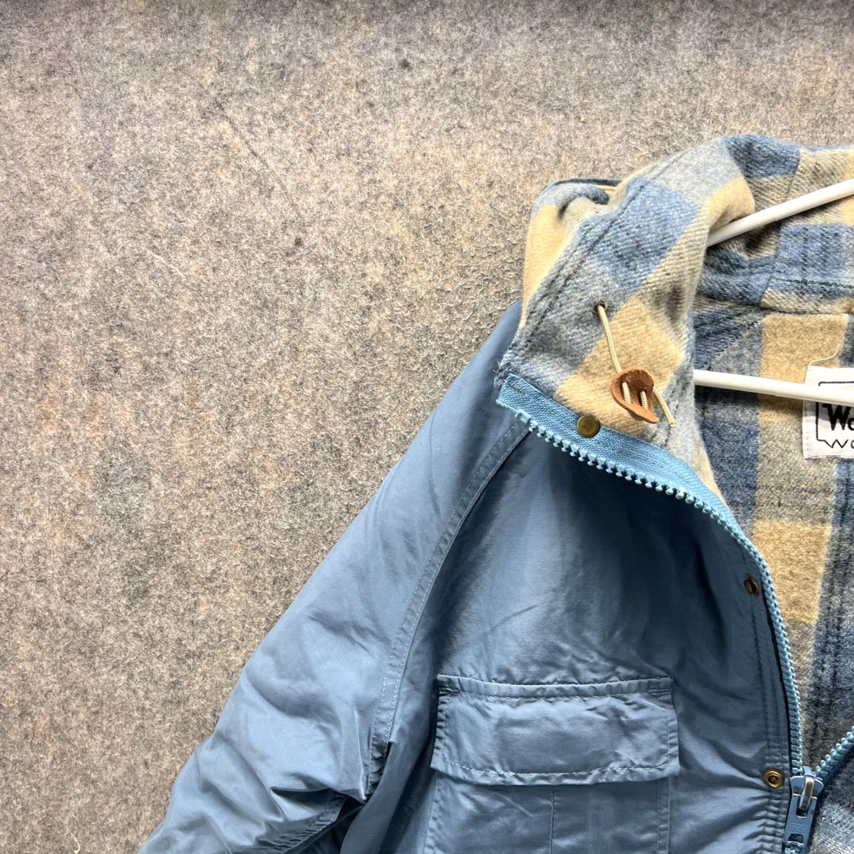 Vintage VINTAGE Woolrich Jacket Womens Large Blue Plaid Hooded Parka 90s White Space NOT Applicable Size L / US 10 / IT 46 - 7 Thumbnail