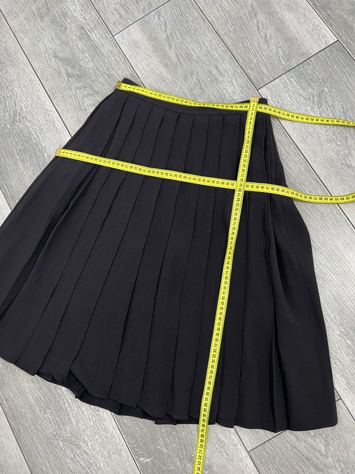 Prada PRADA Pleated Skirt Black Size 38 Size 30" / US 8 / IT 44 - 13 Thumbnail