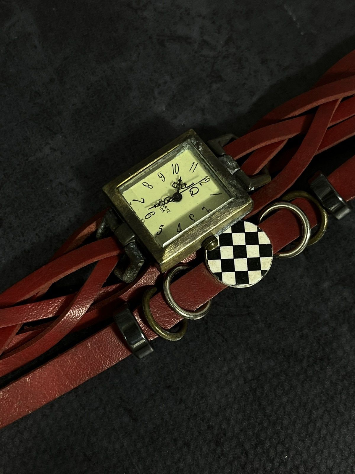 Jewelry × Vintage Vintage Red Leather Wrap Watch, Unique Boho Style Size ONE SIZE - 3 Thumbnail
