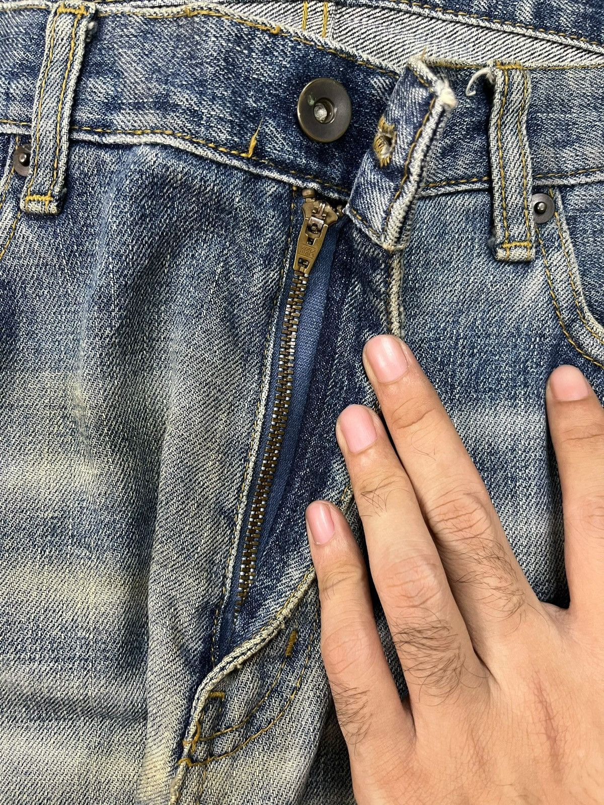 Japanese Brand × Uniqlo Vintage Japanese Uniqlo Mud Wash Distressed Baggy jeans Size US 34 / EU 50 - 3 Thumbnail