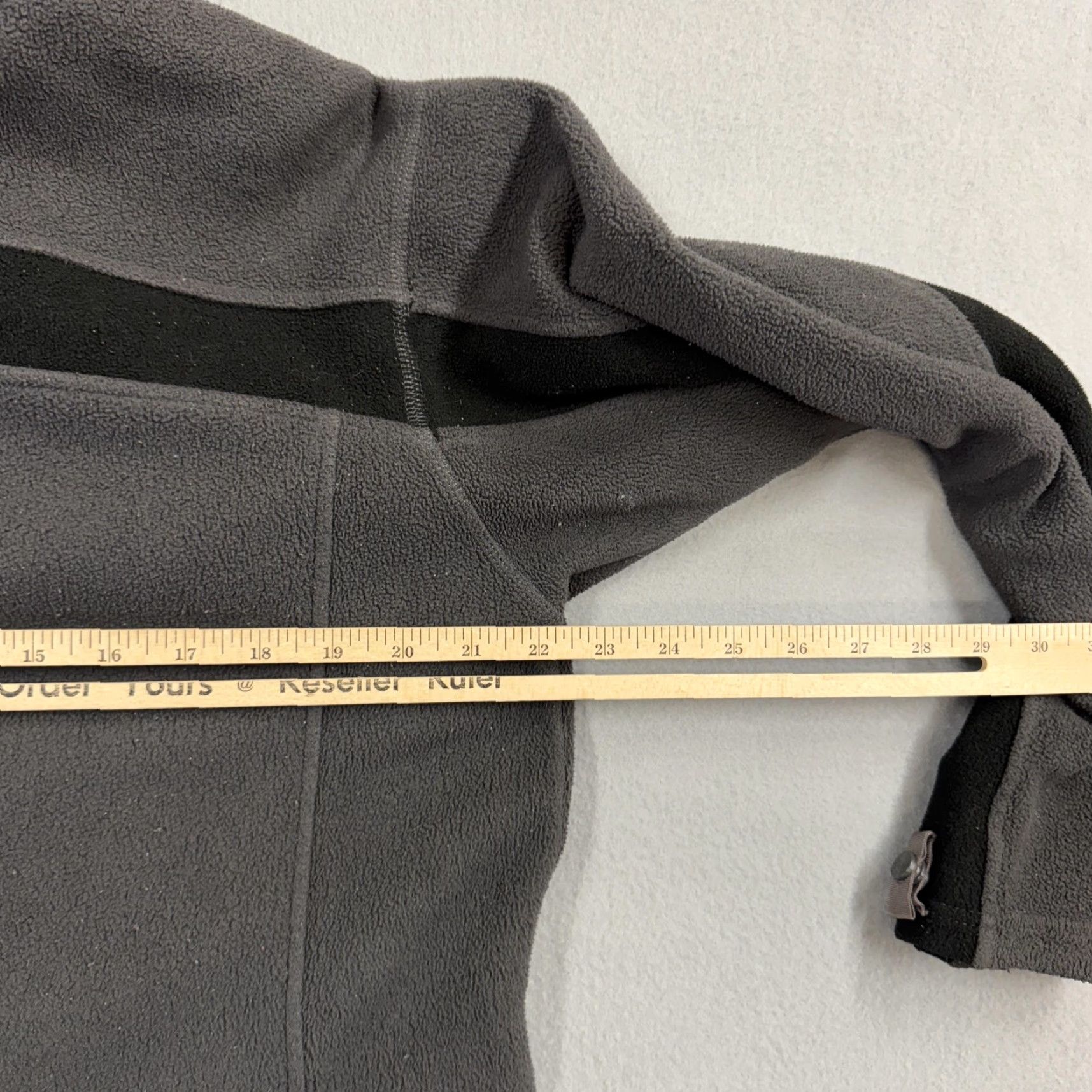 The North Face The North Face Fleece Jacket Mens Small Gray Zip Full Zip Outdoors Warm Winter Fall Size US S / EU 44-46 / 1 - 6 Thumbnail