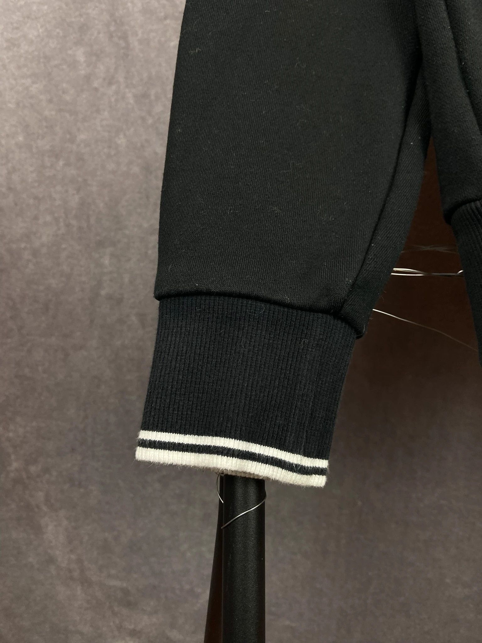 Fred Perry Fred Perry Black Sweatshirt M Minimal Logo Essential Size US M / EU 48-50 / 2 - 3 Thumbnail