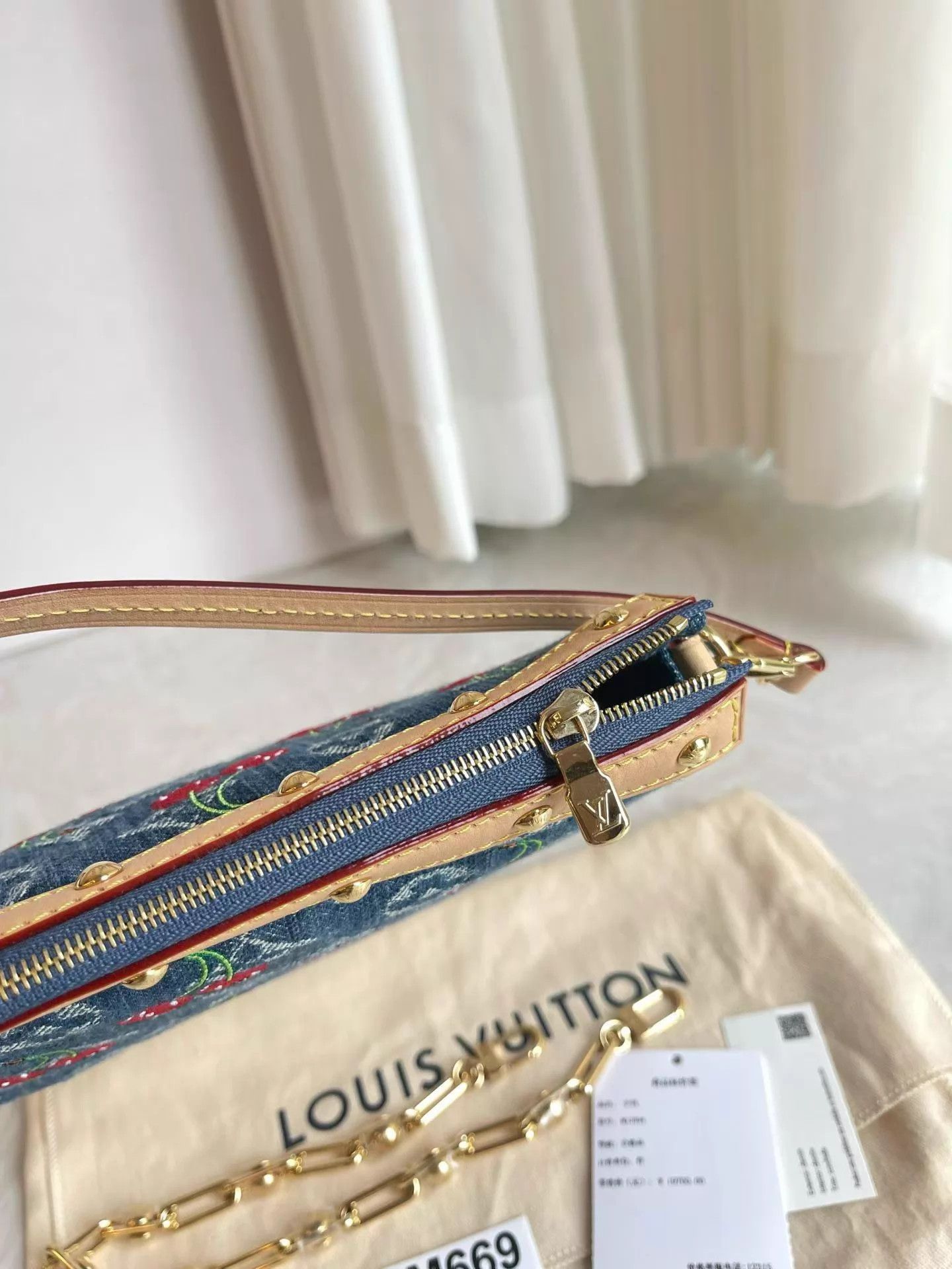 Louis Vuitton LV x Takashi Murakami Cherry Mahjong Bag (Unused) Size ONE SIZE - 3 Thumbnail