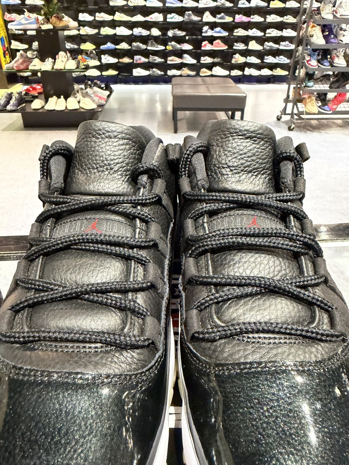 Jordan Brand Size 11 - Jordan 11 Retro Low 72-10 Size US 11 / EU 44 - 6 Thumbnail