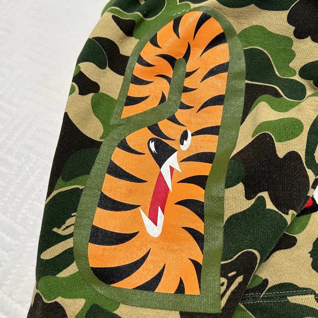 Bape ABC CAMO SHARK FULL ZIP HOODIE Size US XL / EU 56 / 4 - 7 Thumbnail