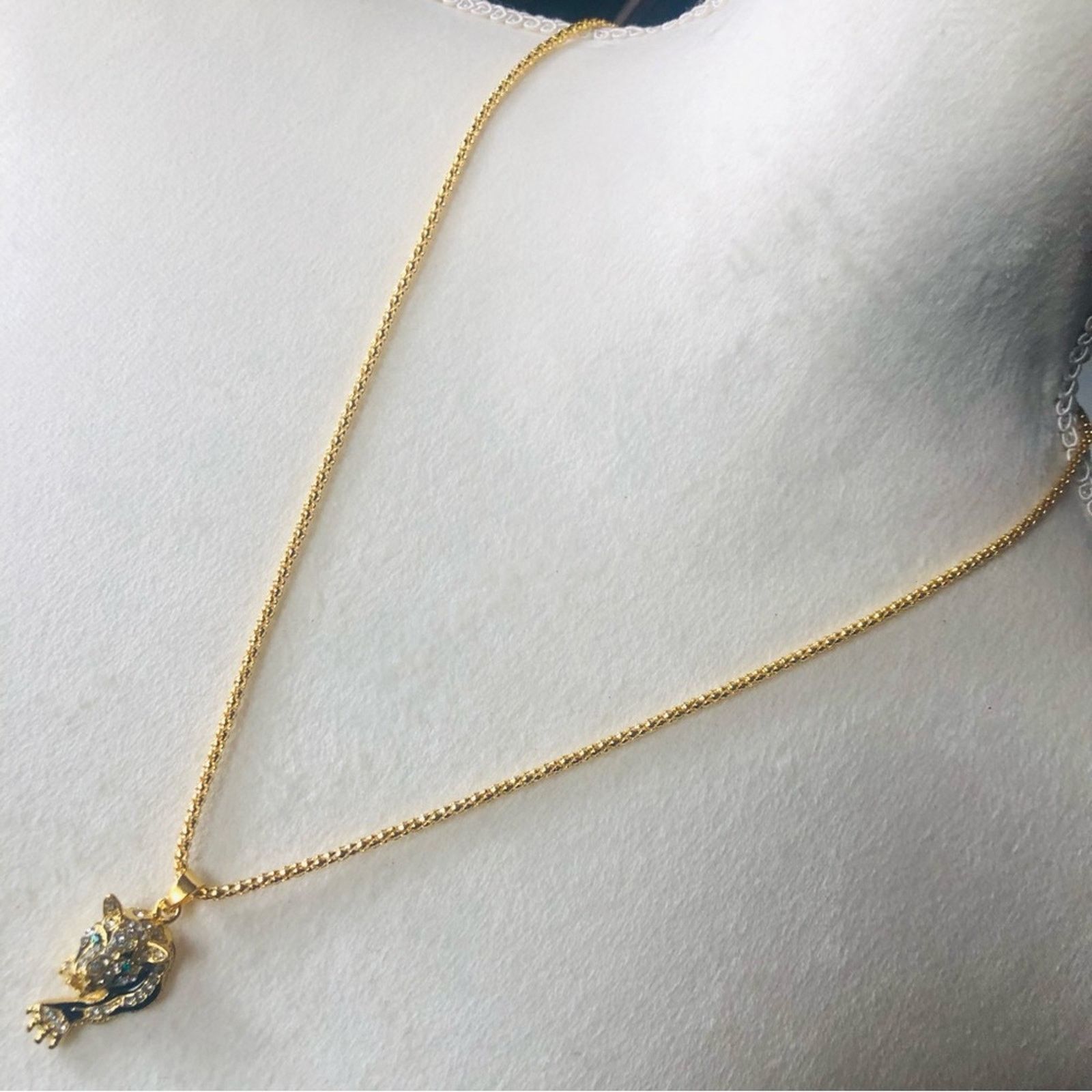 Jewelry Growling tiger gold emerald eye pendant necklace Size ONE SIZE - 10 Thumbnail