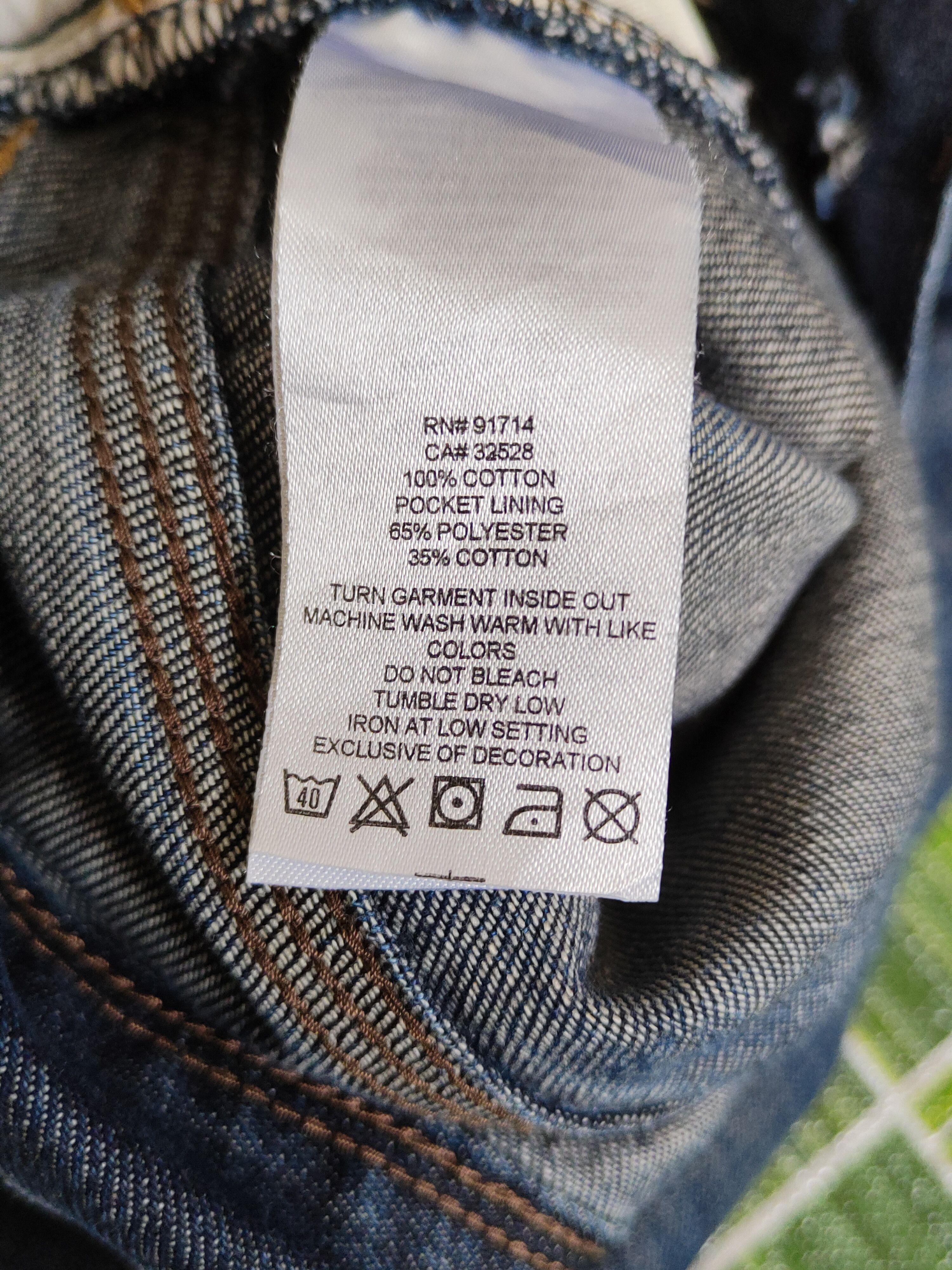Armani Exchange Armani Exchange Dark Blue distressed jeans Denim #S1621 Size US 33 - 16 Thumbnail